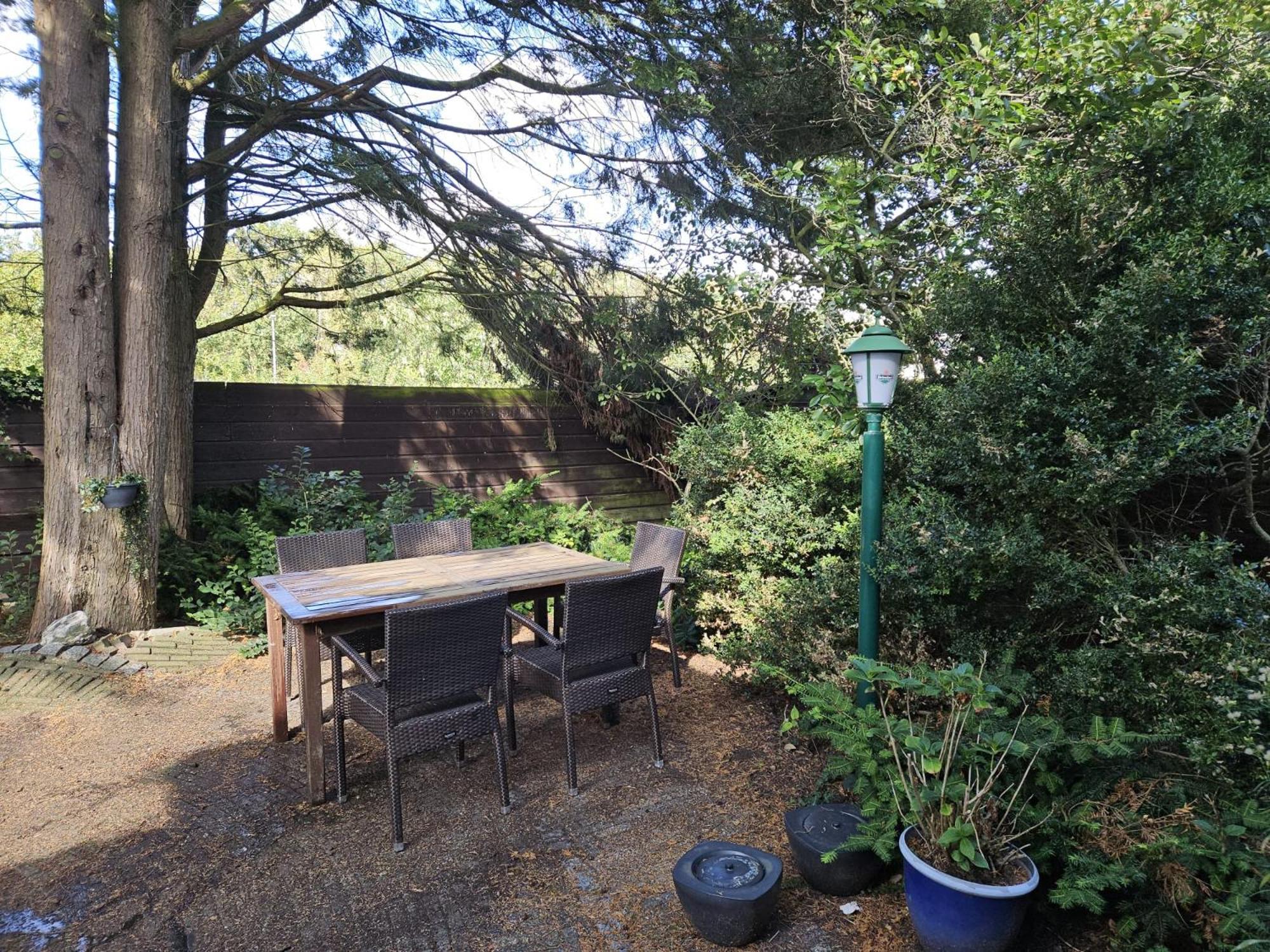 Superior Family Room photo 2