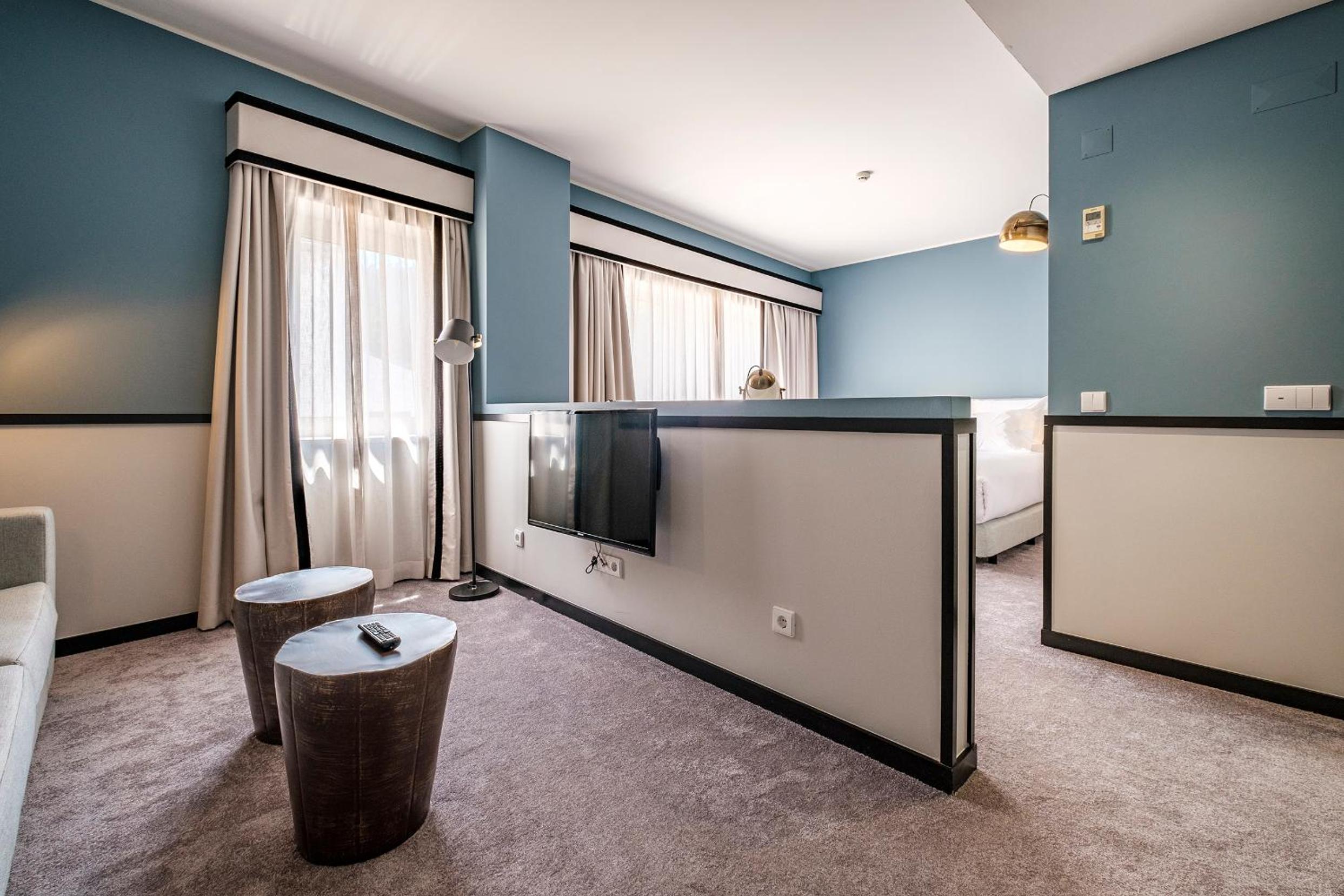 Suite - Photo 3