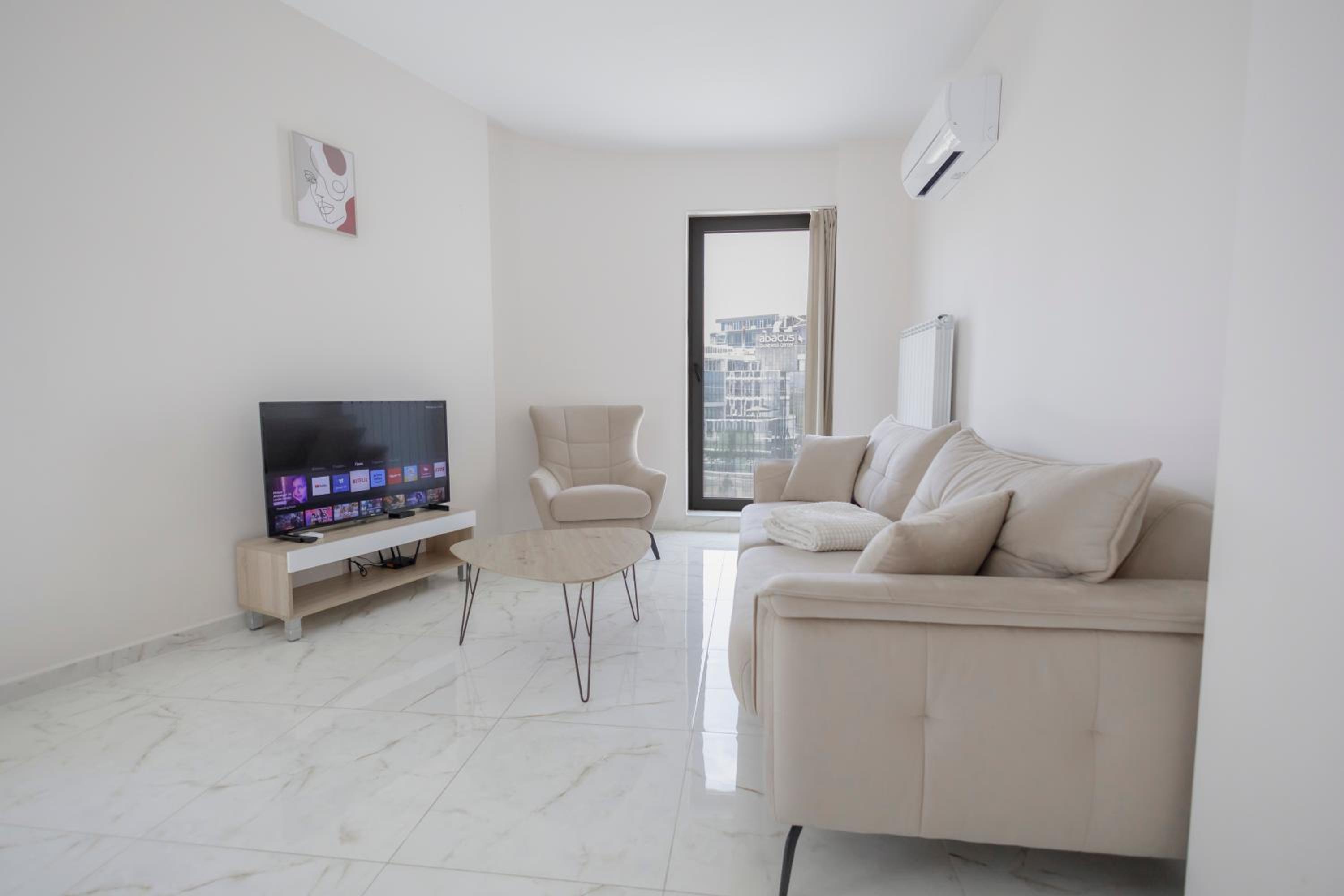 One-Bedroom Apartment - Photo 12