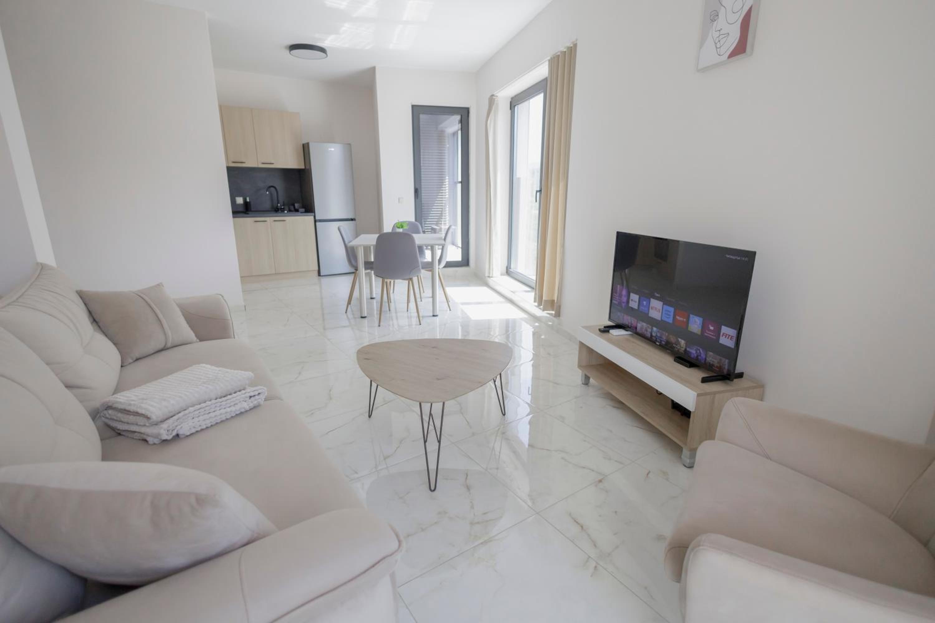 One-Bedroom Apartment - Photo 14