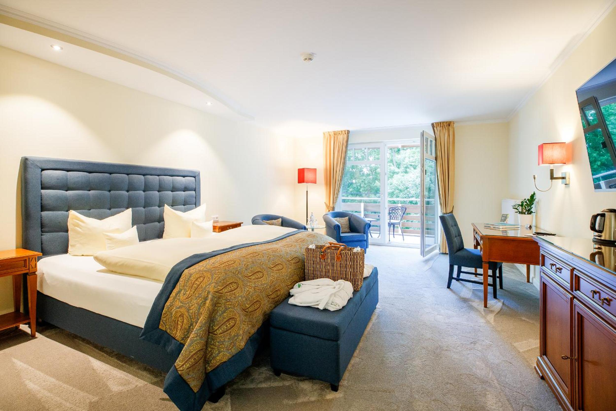 Doppelzimmer Seeseite mit Badewanne photo 1