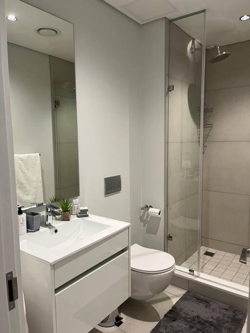 One-Bedroom Apartment - Photo 6