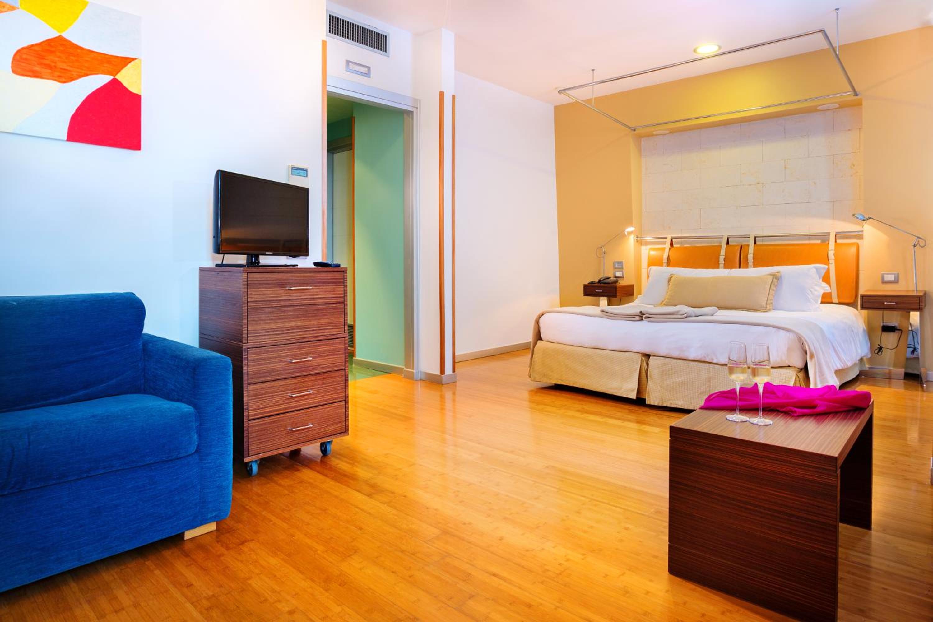 Superior Double room with Partial Sea View - Photo 5