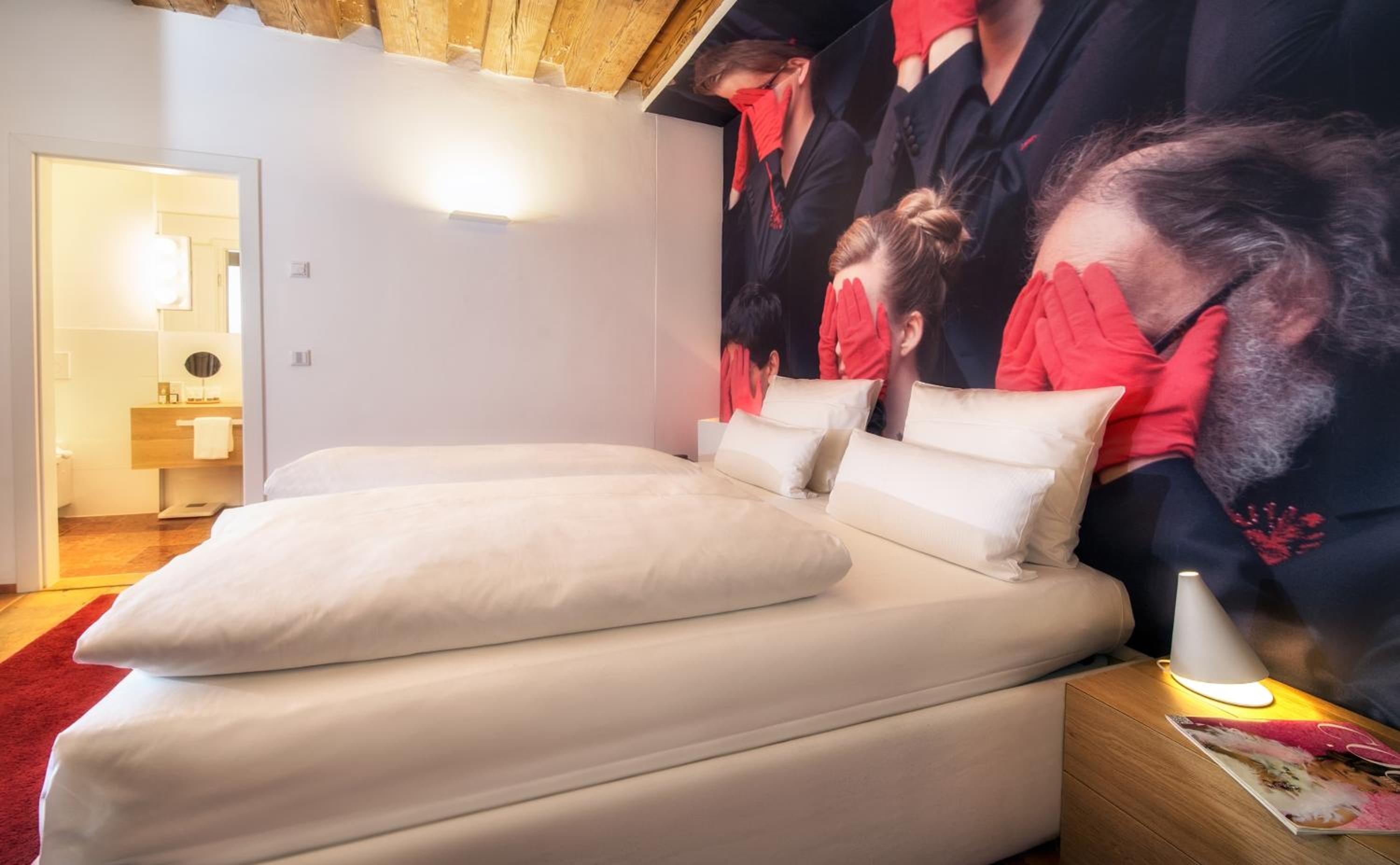 Premium Double Room - Photo 6