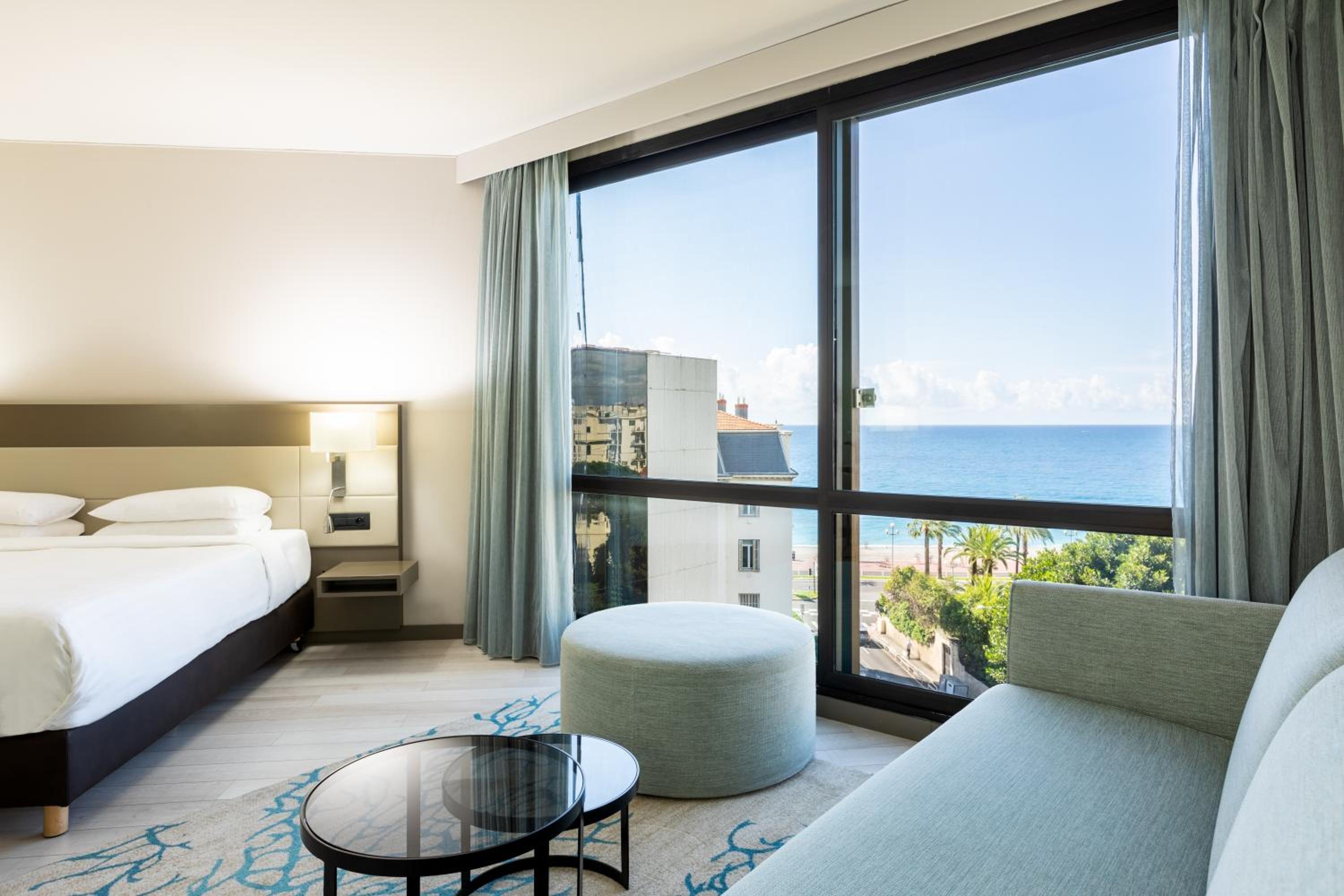 Junior Suite with Sea View - Photo 2