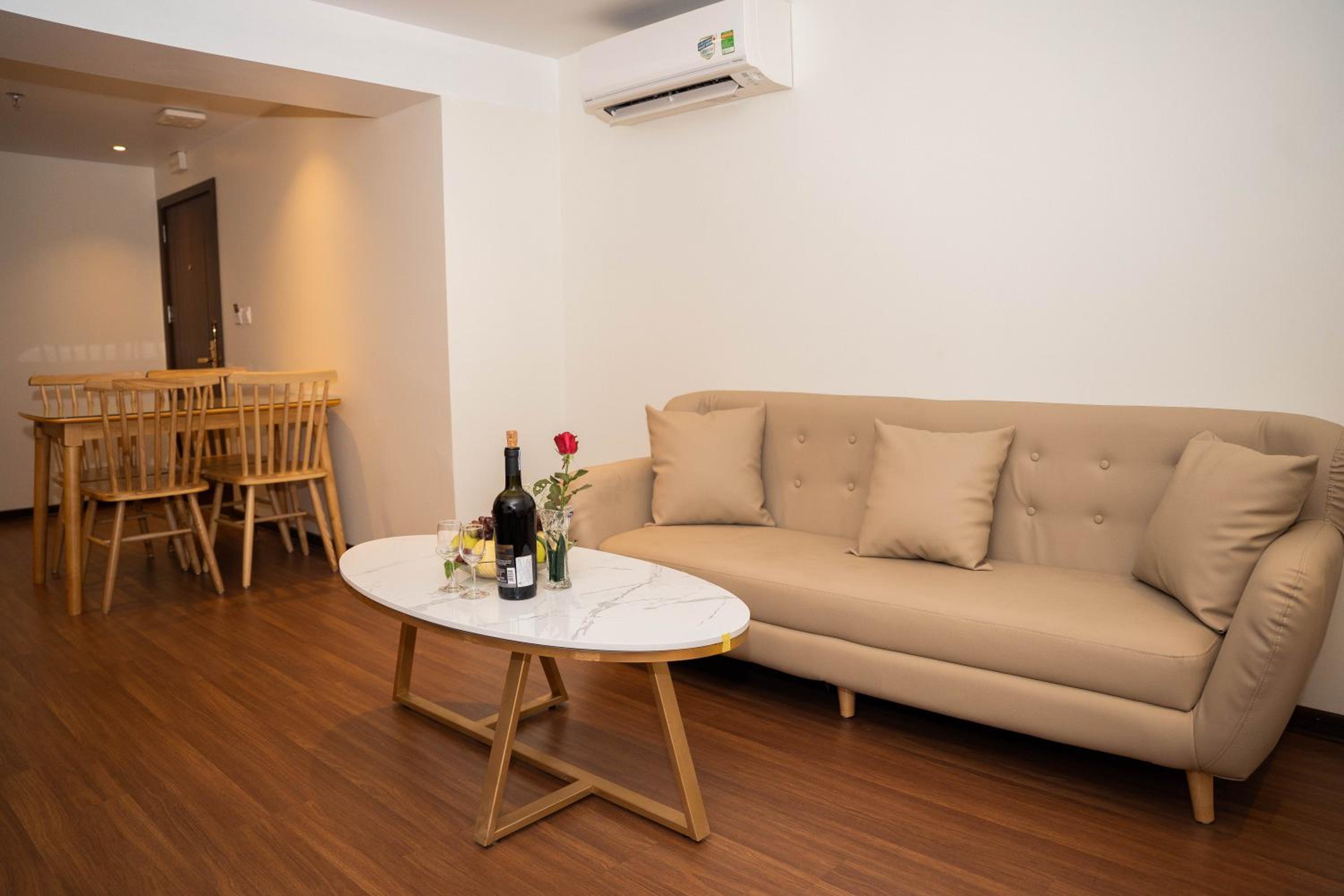 Two-Bedroom Apartment - Photo 5