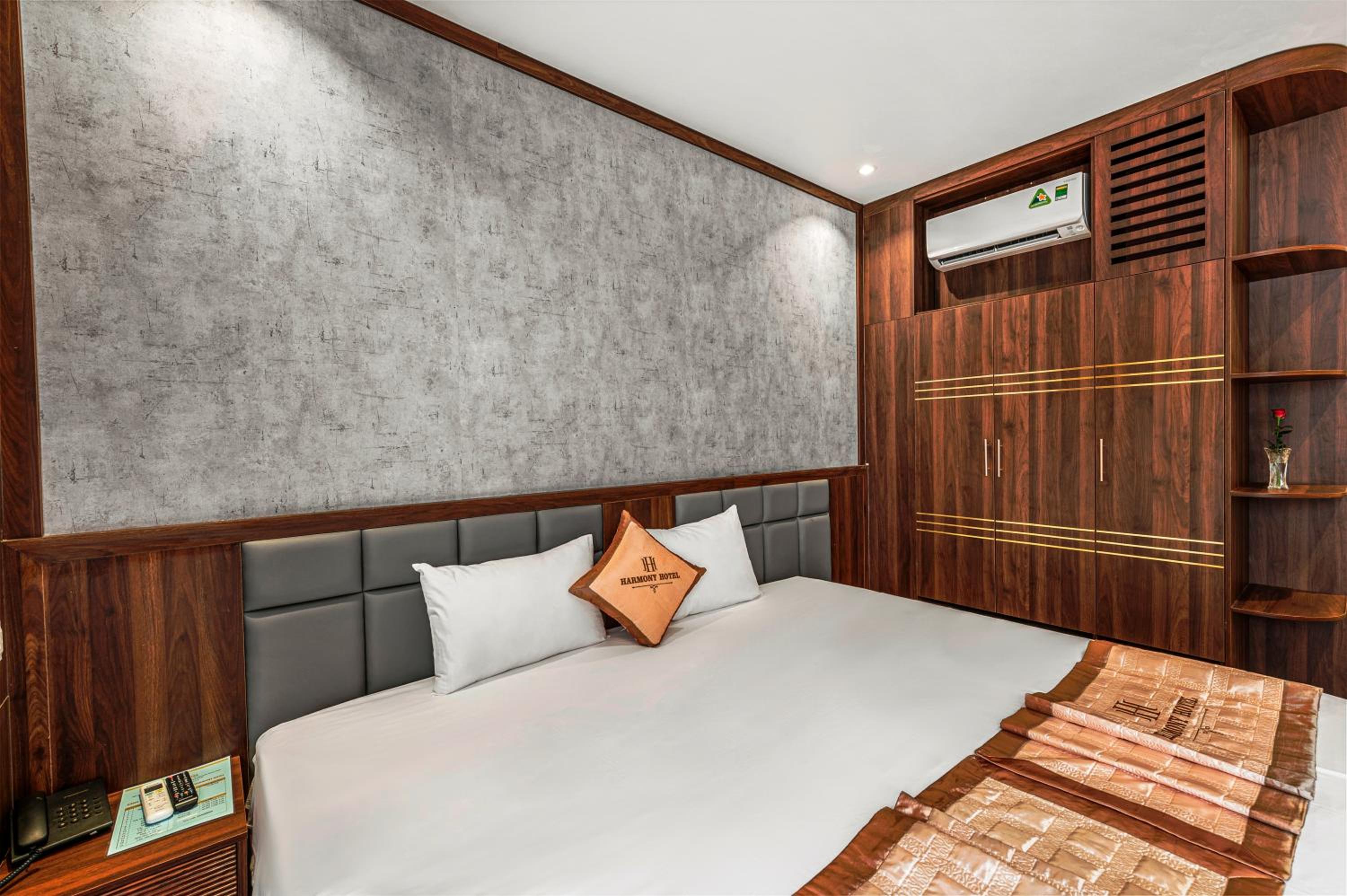 Deluxe Double or Twin Room - Photo 6