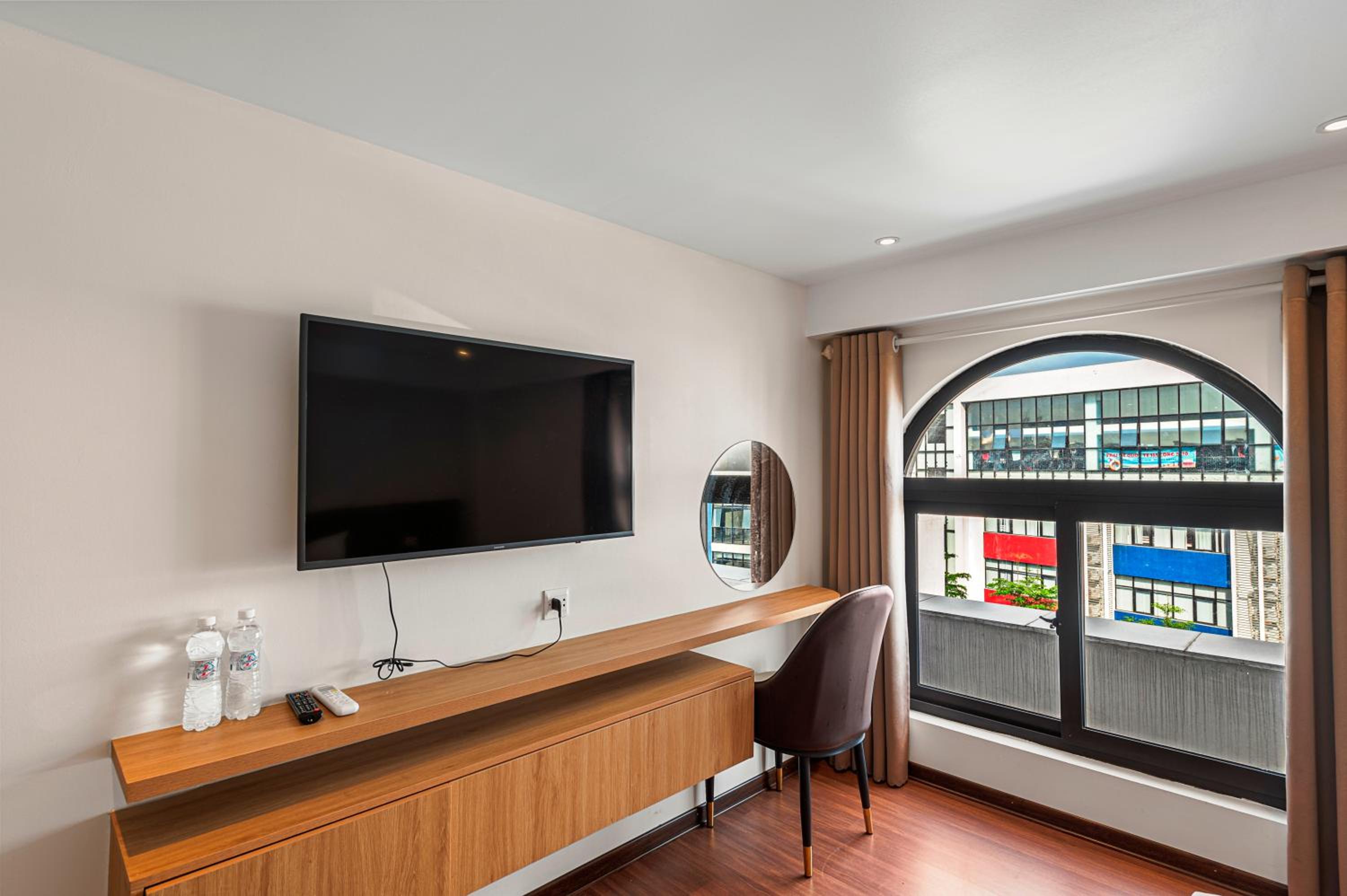 Two-Bedroom Apartment - Photo 8