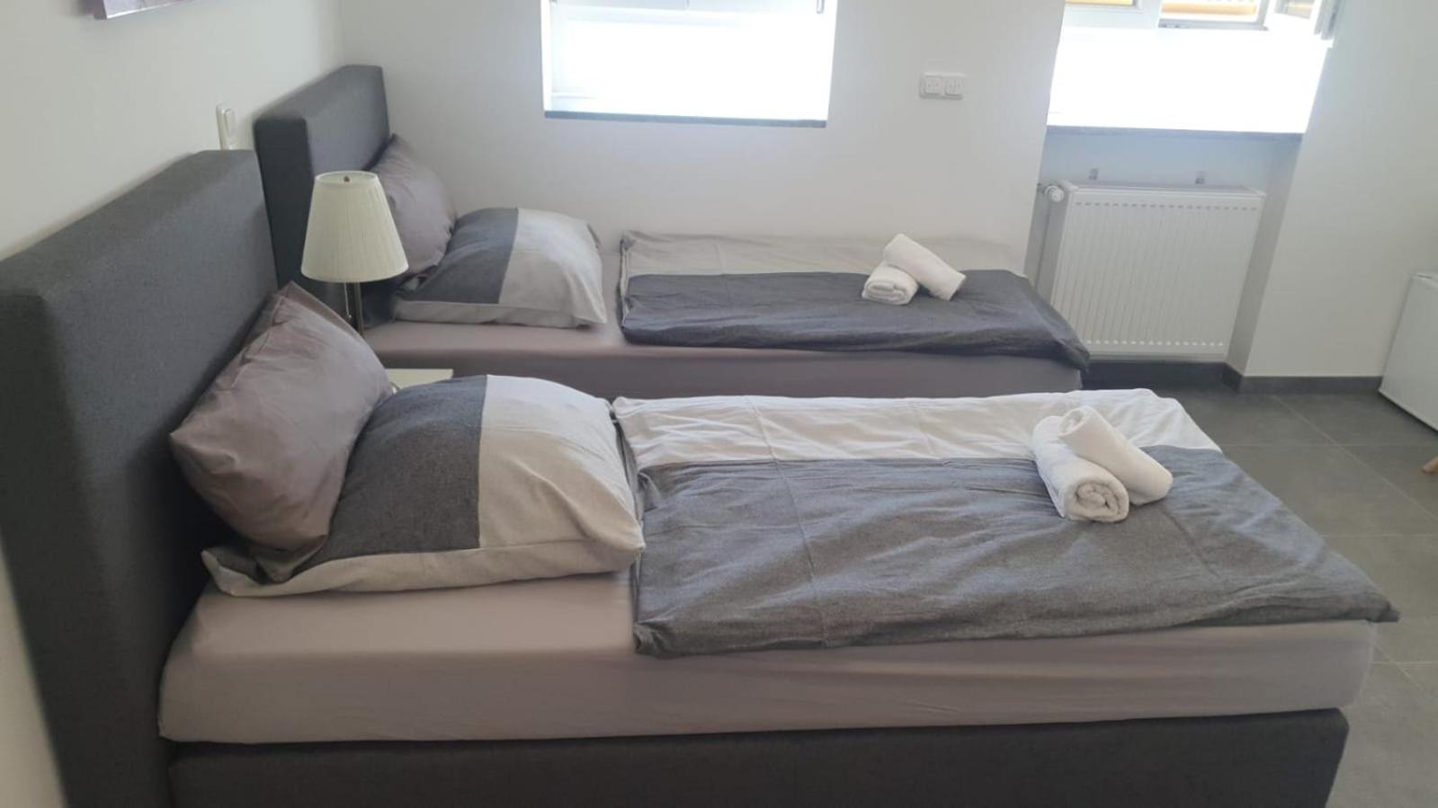 Twin Room with Private Bathroom photo 1