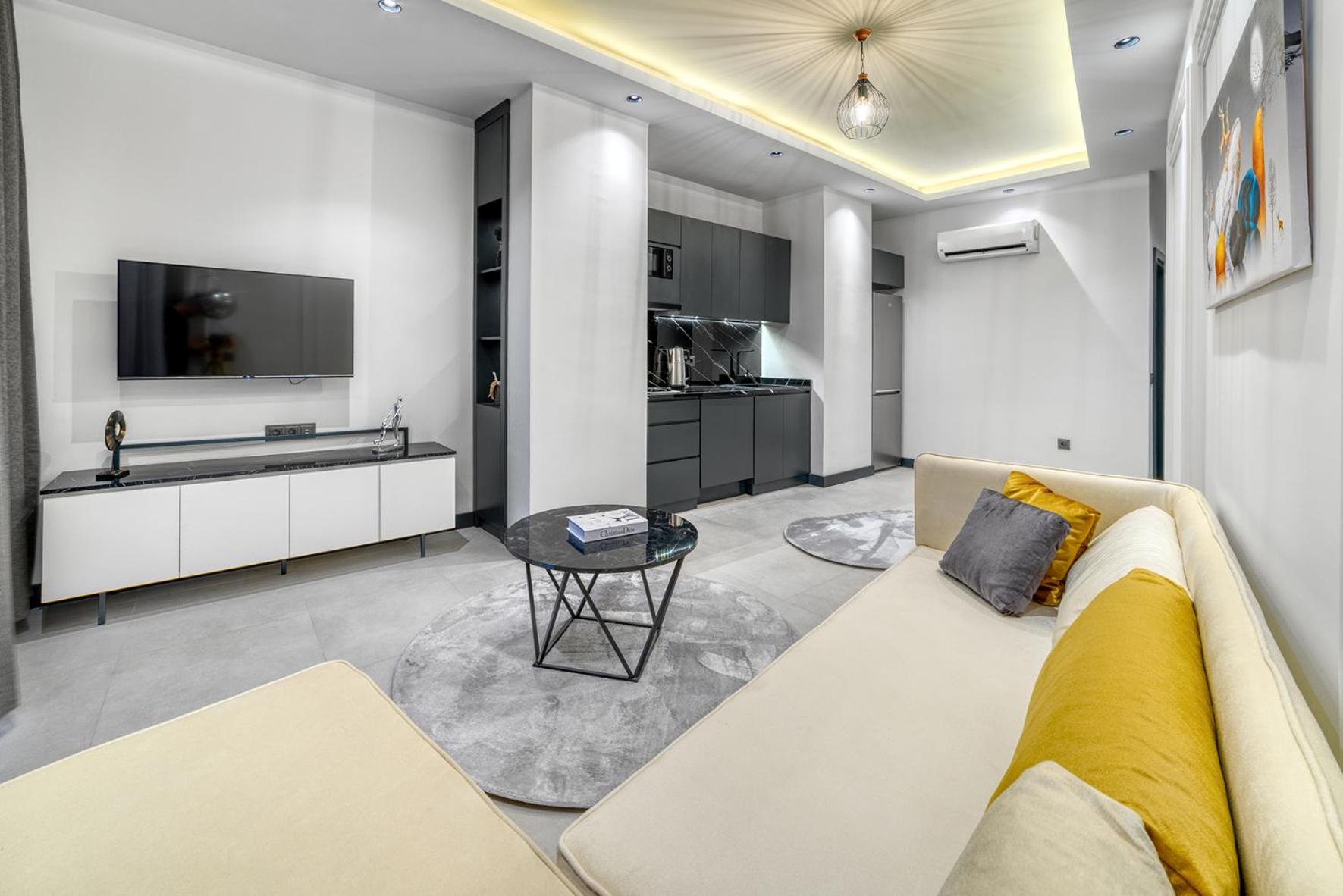 Corner Suite