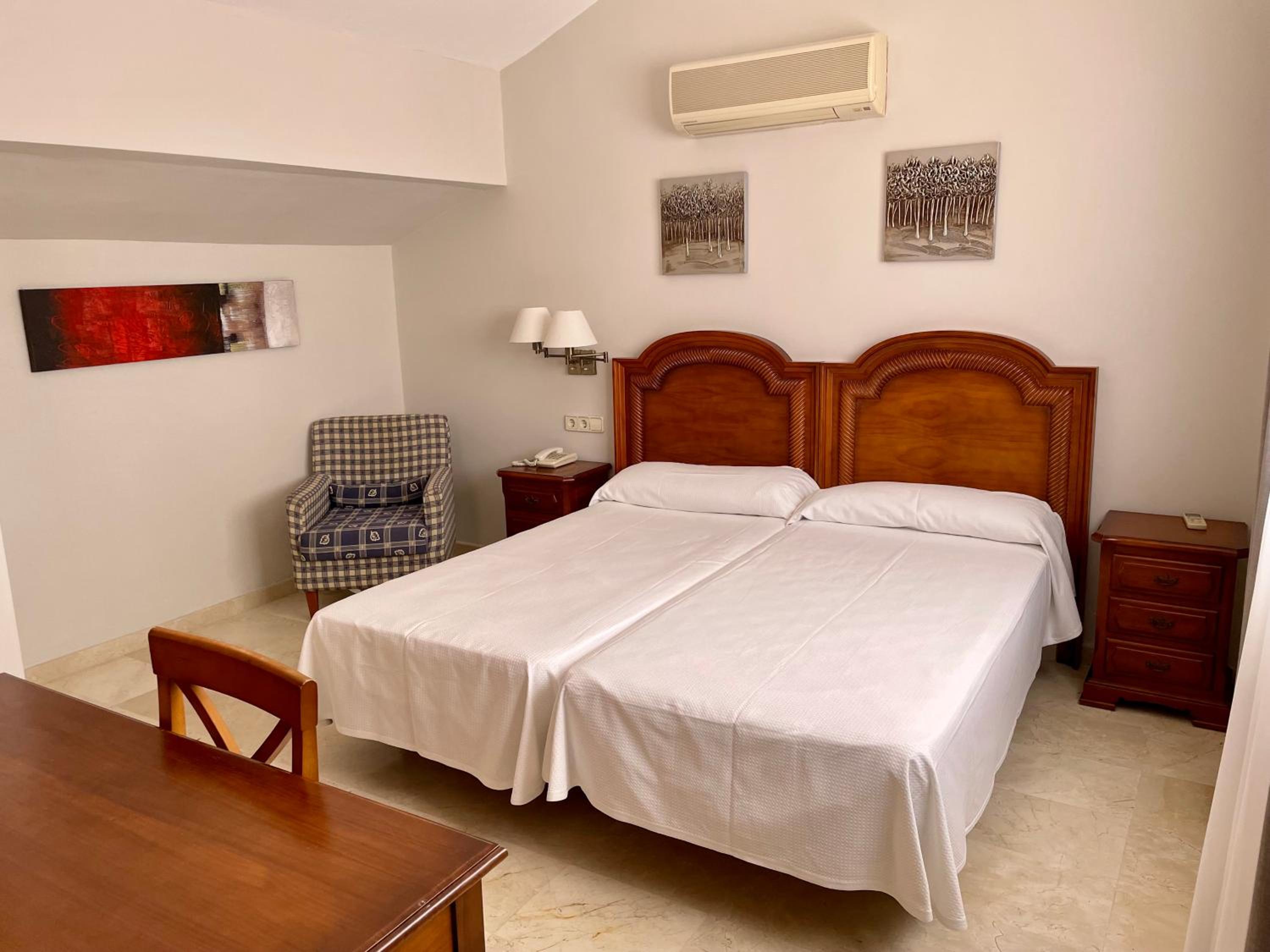 Habitación Doble o con Dos Camas