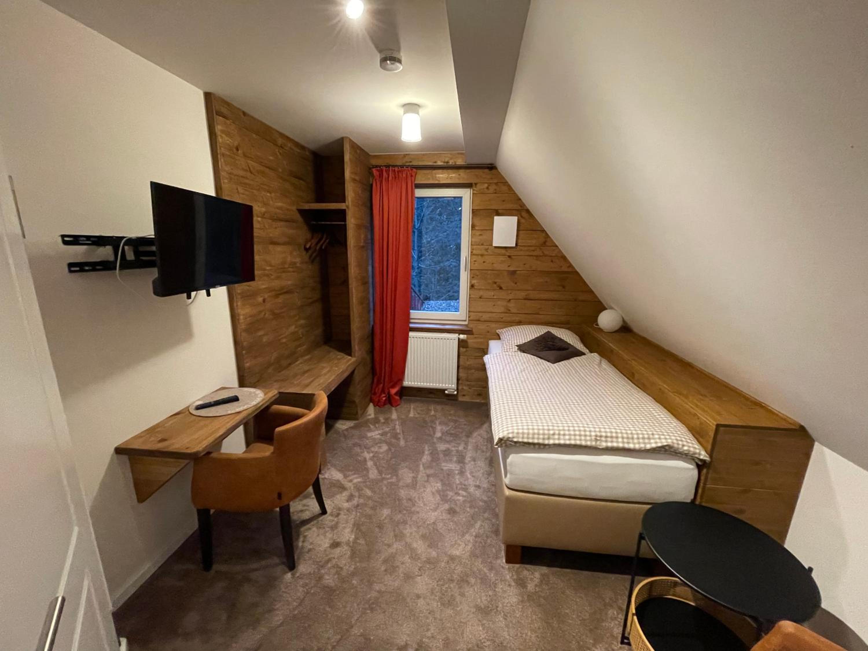 Single Room with Bathroom