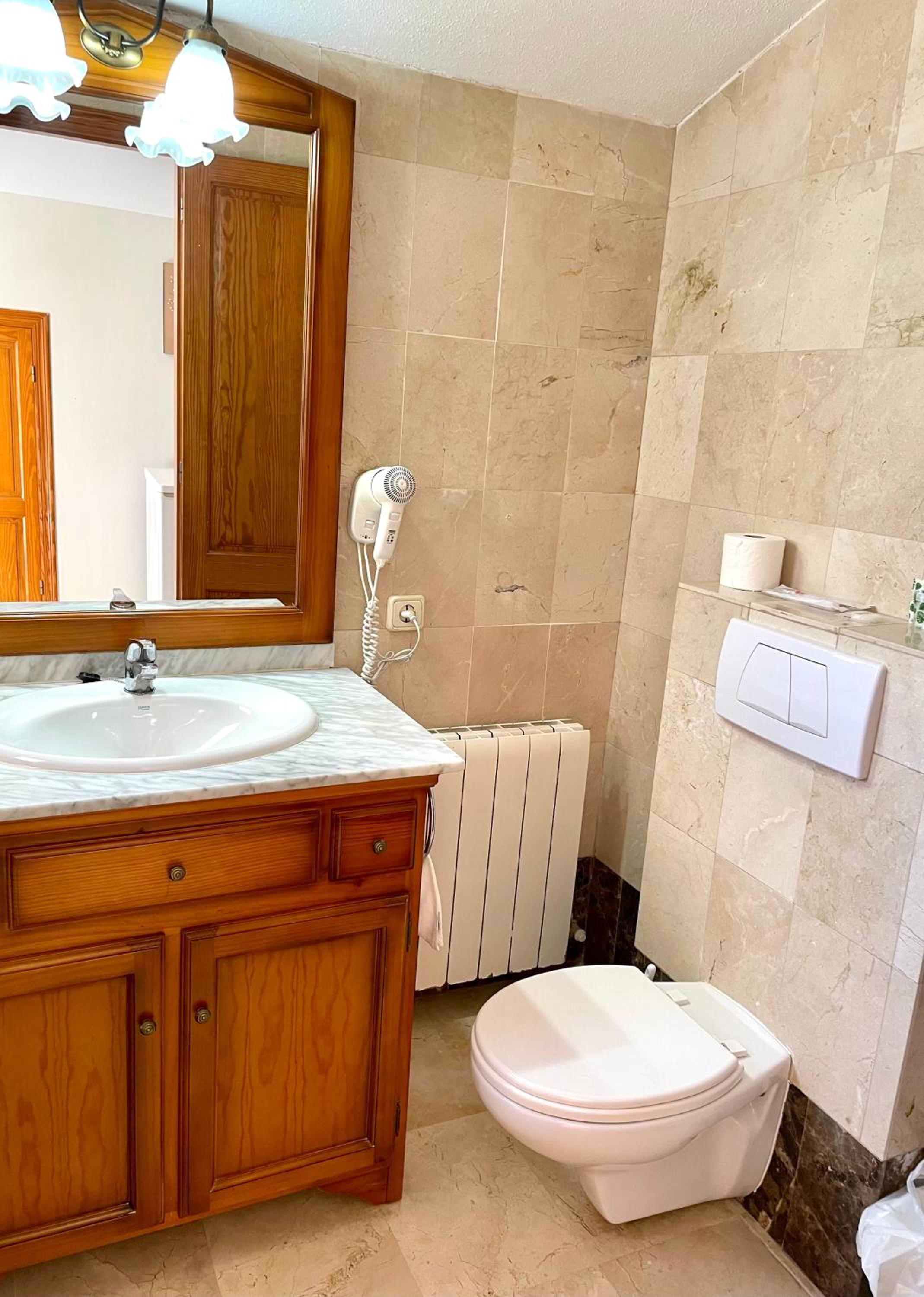 Double or Twin Room photo 2
