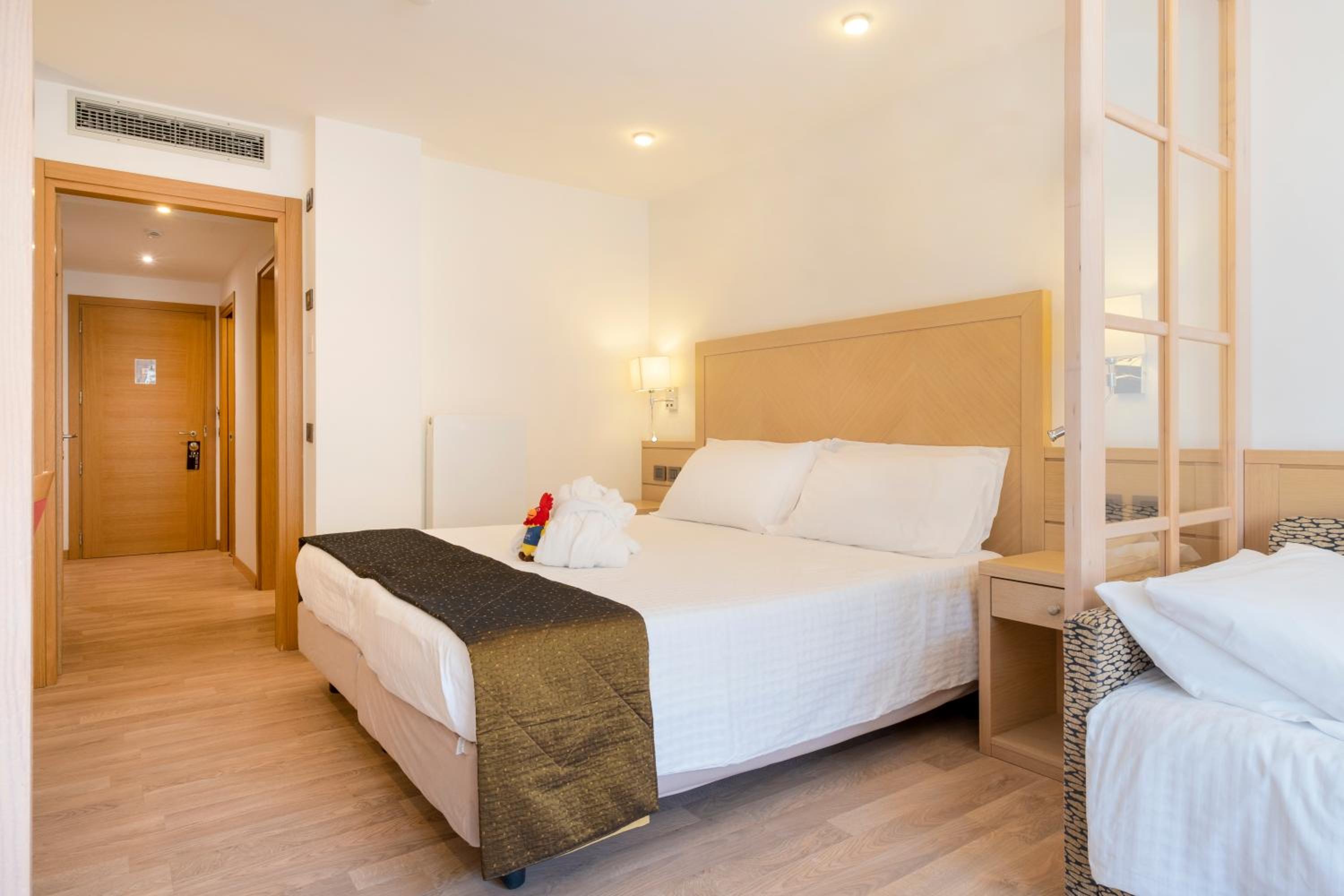 Basic Triple Room photo 3