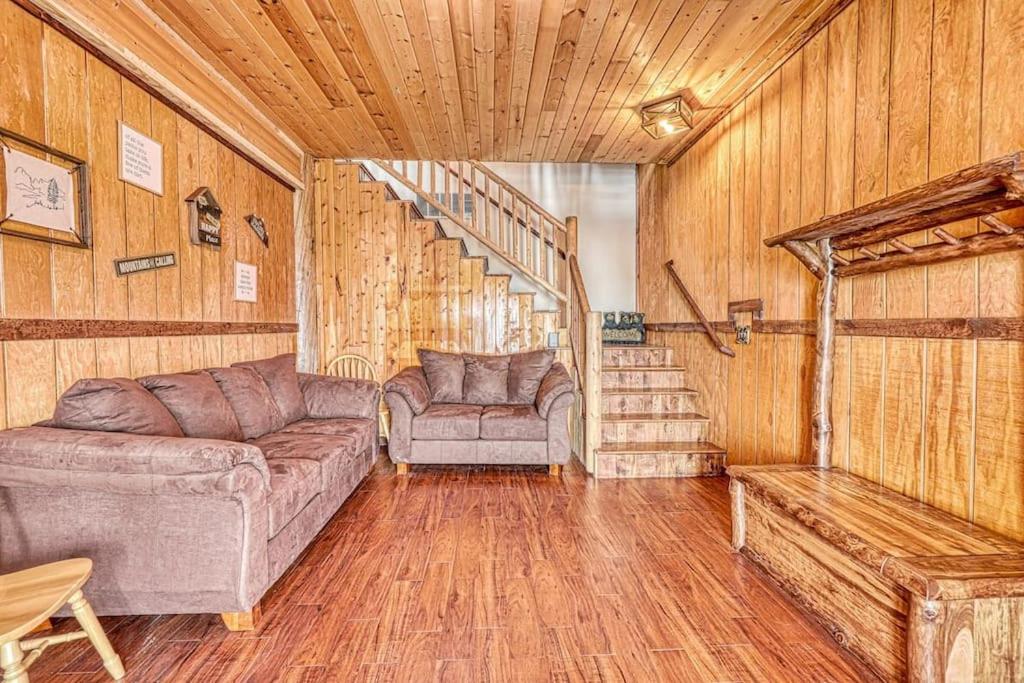 Three-Bedroom Chalet photo 3