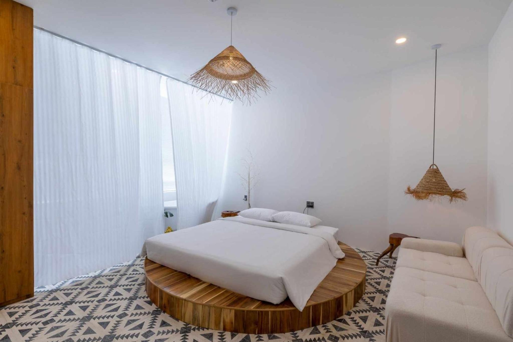Deluxe Double Room - Photo 12