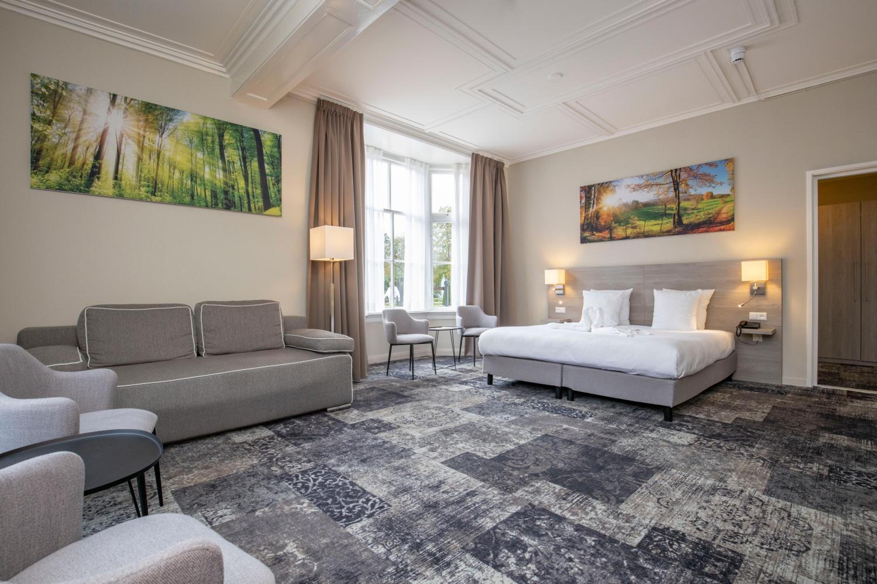 Suite - Photo 1