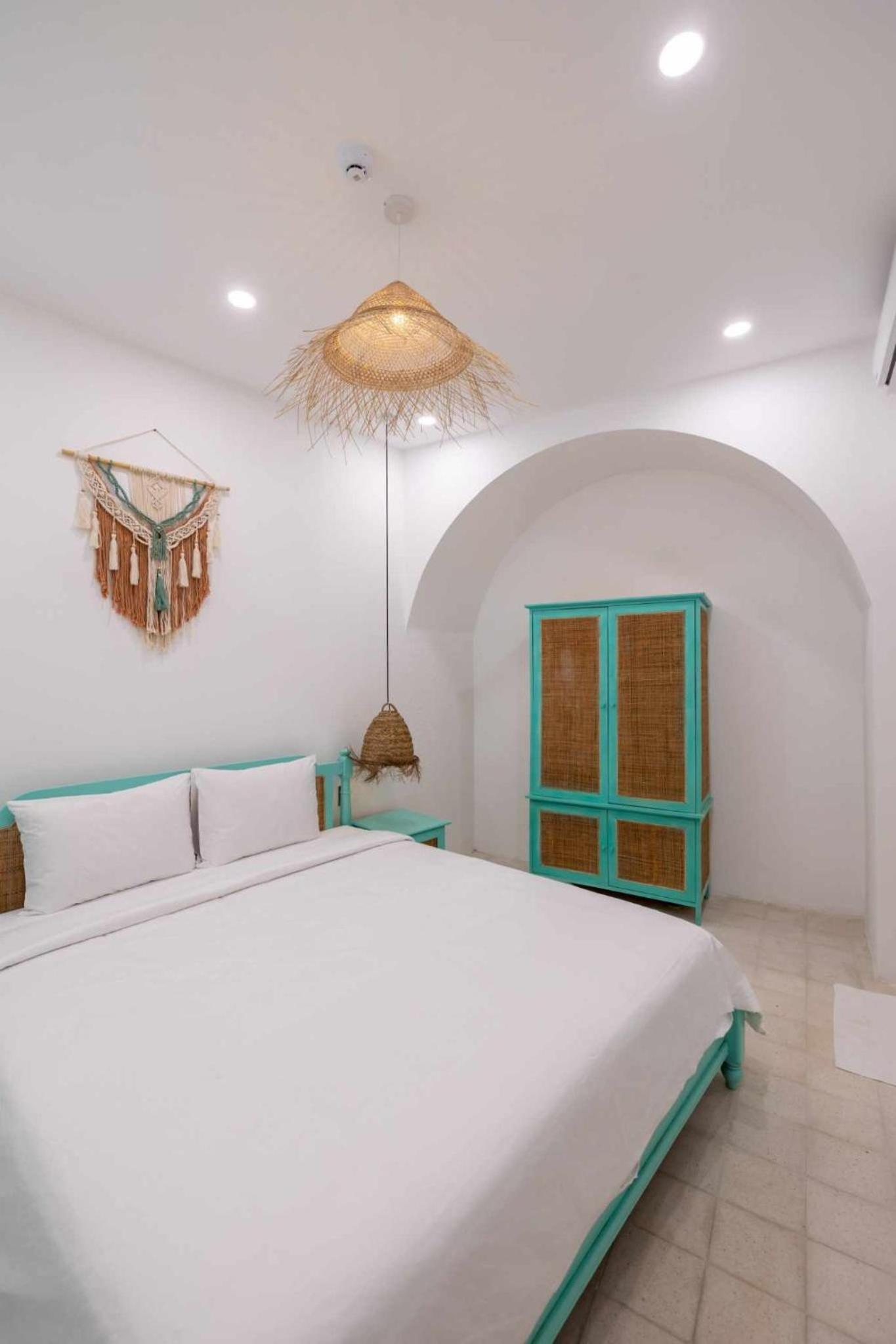 Standard Double Room - Photo 7