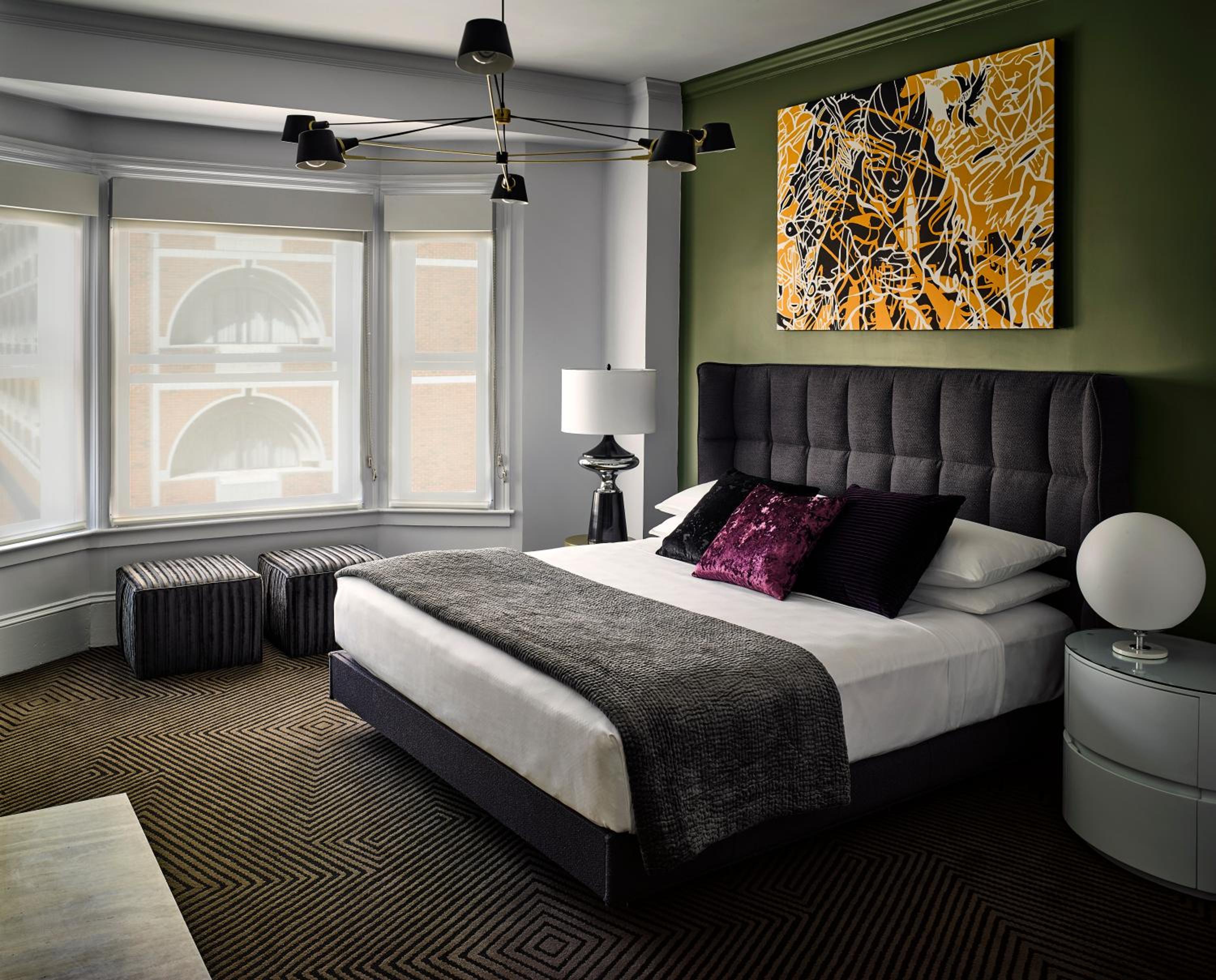 Deluxe King Suite - Photo 6
