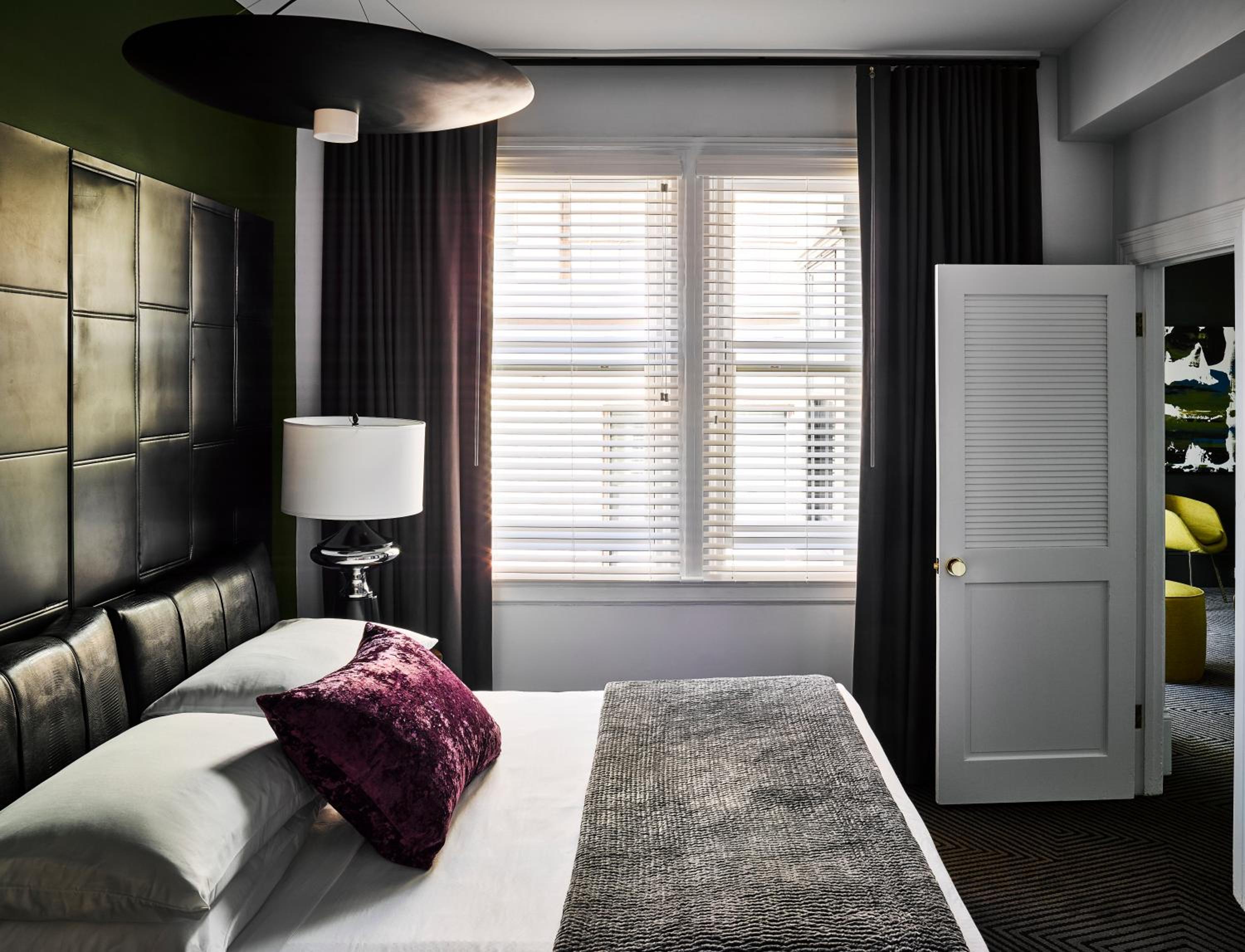 King Suite - Photo 1