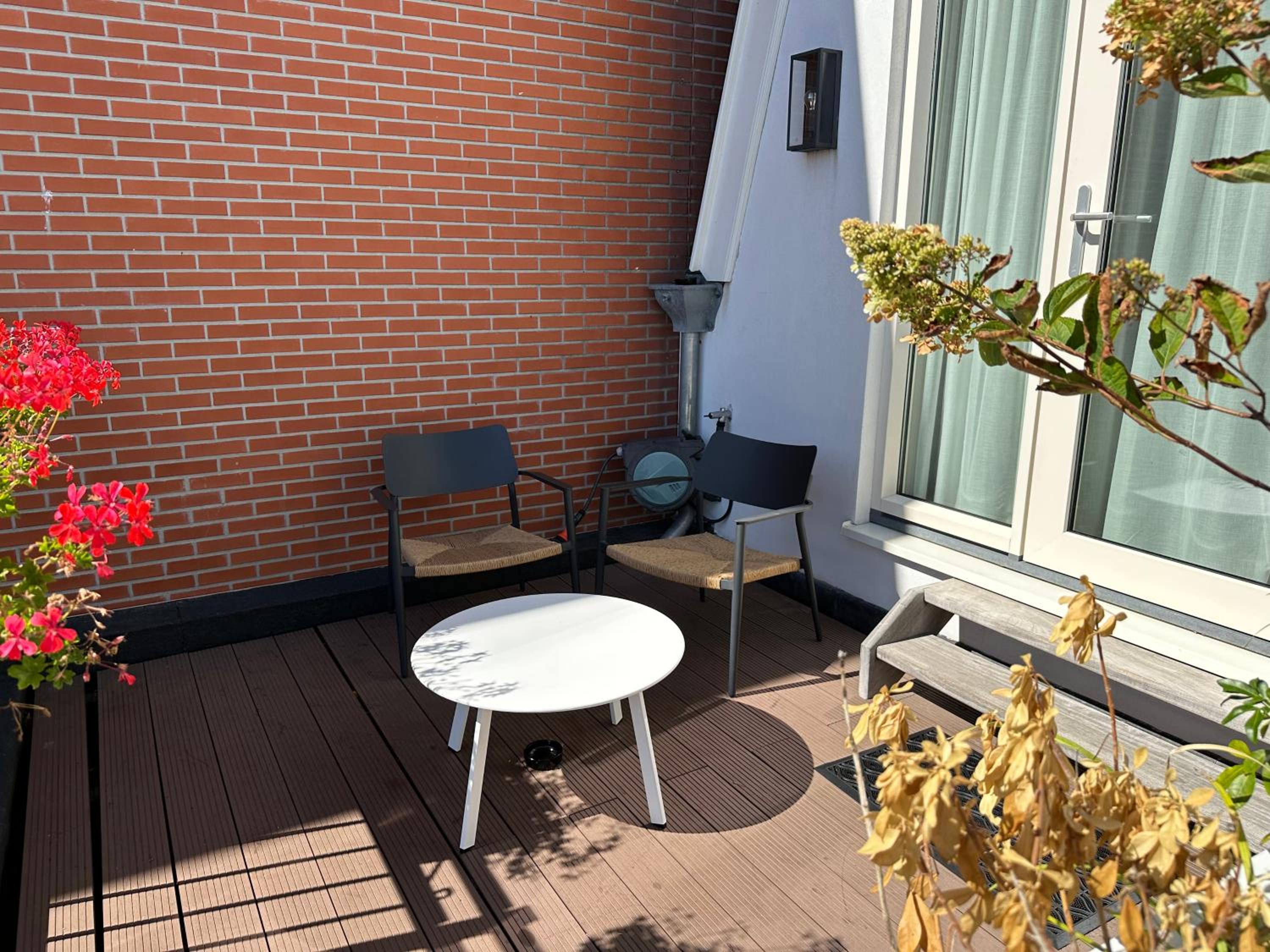 Suite with Terrace - Photo 18