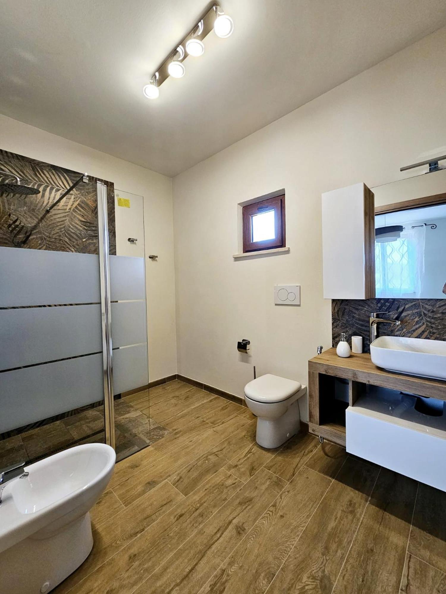 Apartment - Ground Floor photo 3