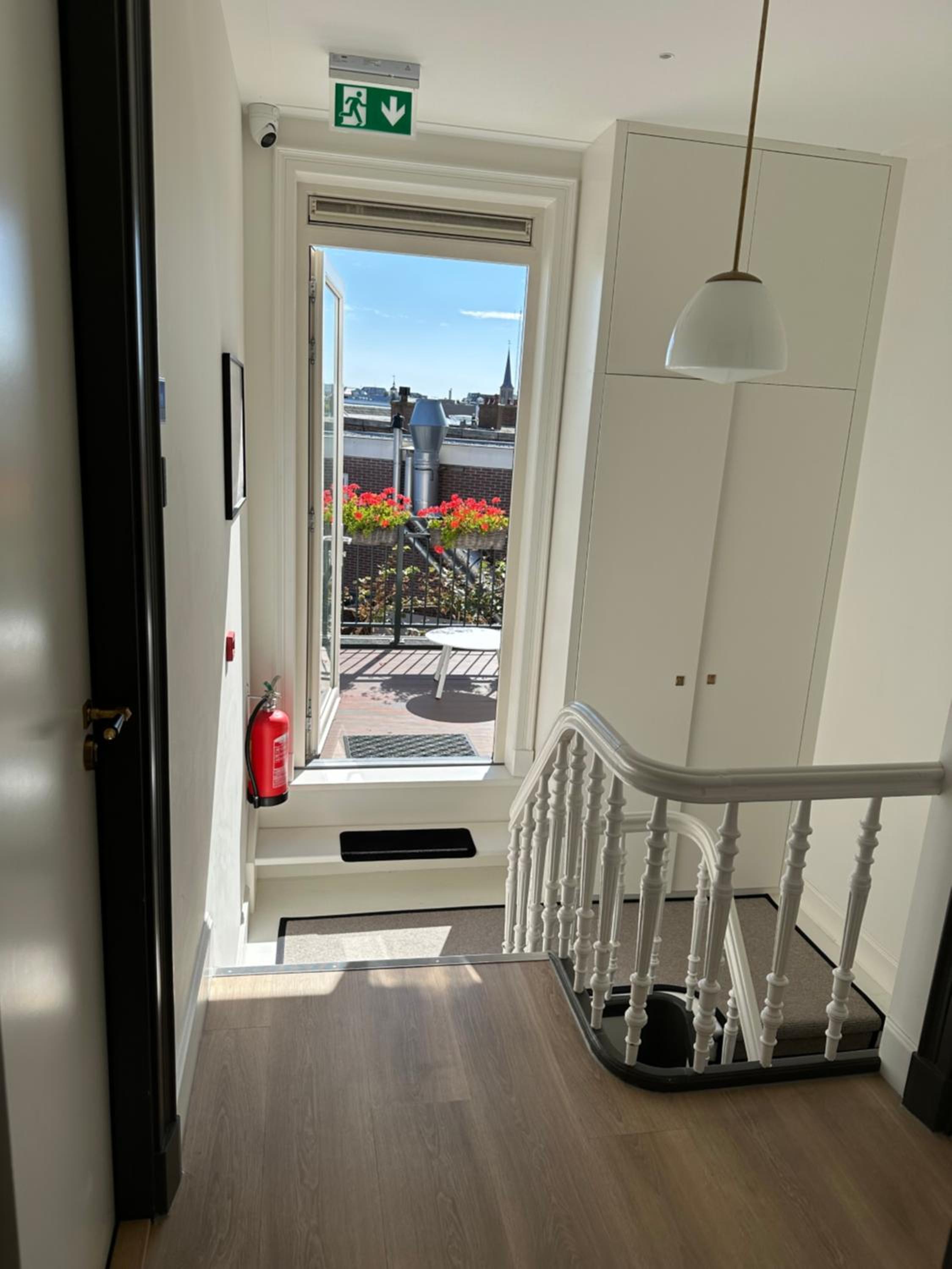 Suite with Terrace - Photo 17