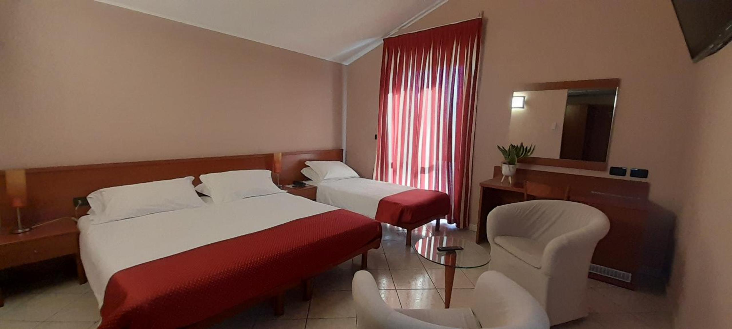 Triple Room - Photo 4