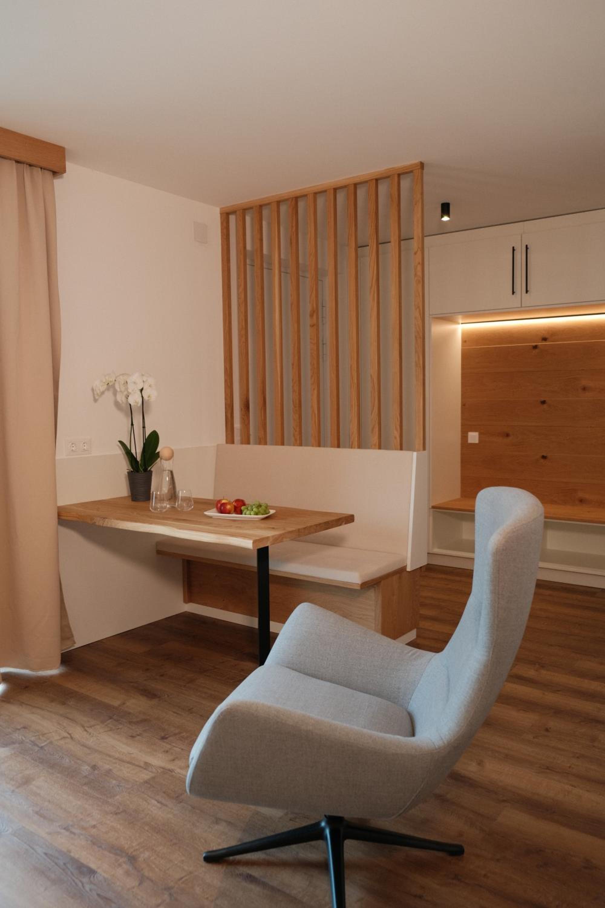 Suite with Garden View