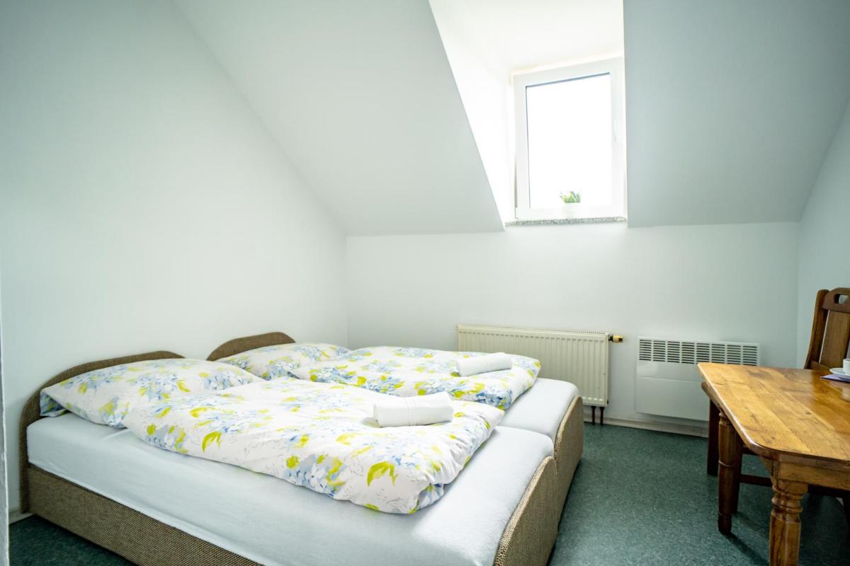 Small Double Room photo 1