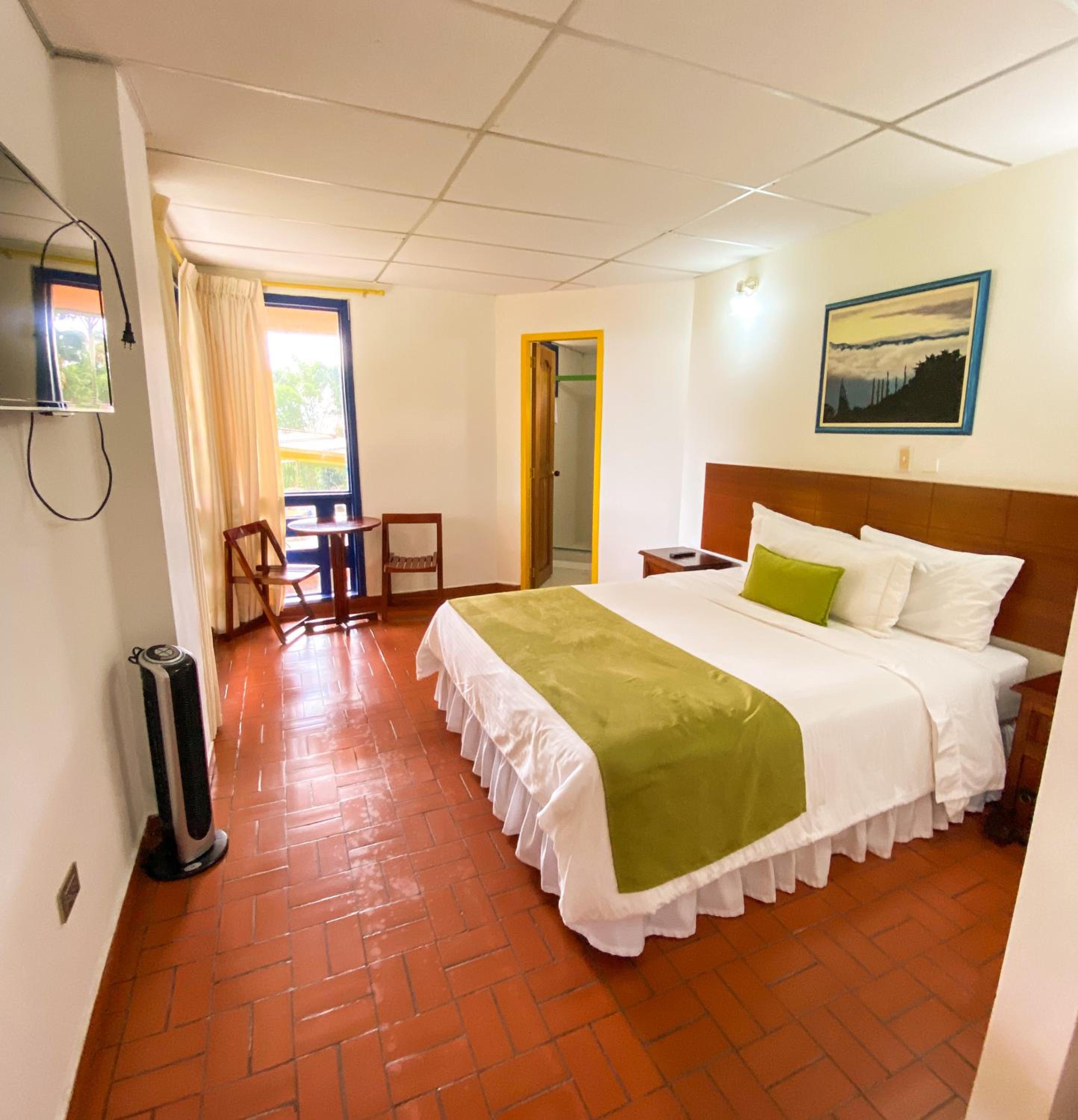 Standard Double Room photo 3