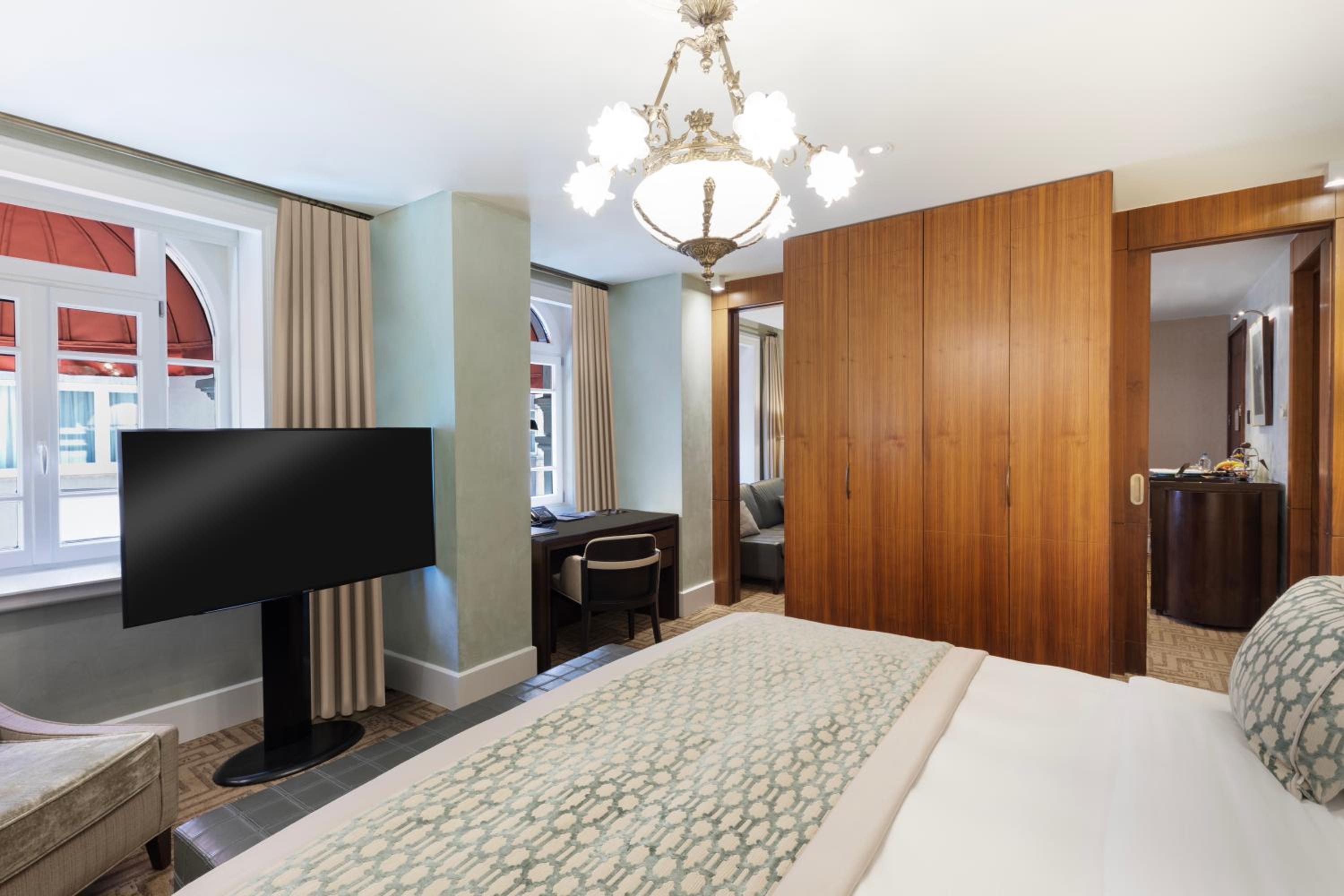 Park King Suite
