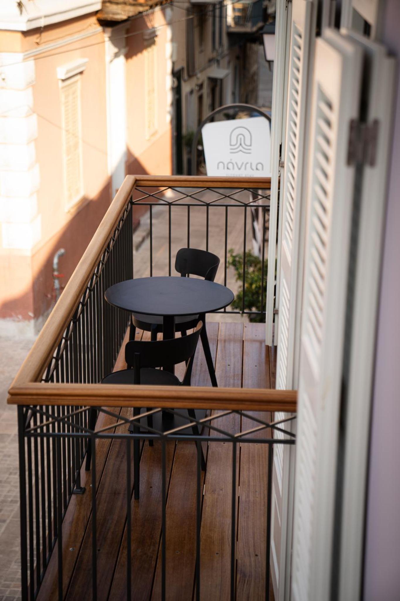 Suite with Balcony and City View photo 2