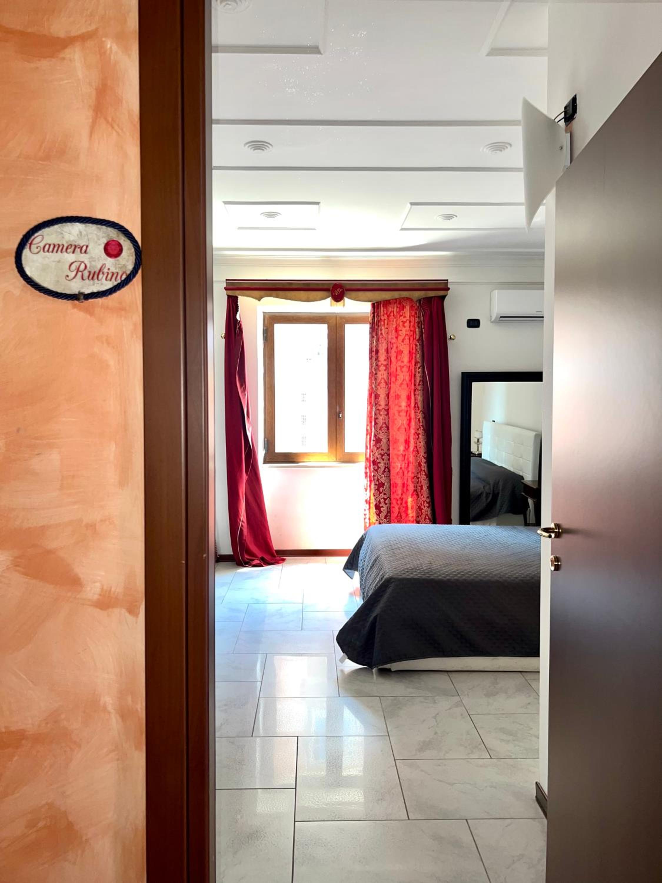 Deluxe Room photo 1