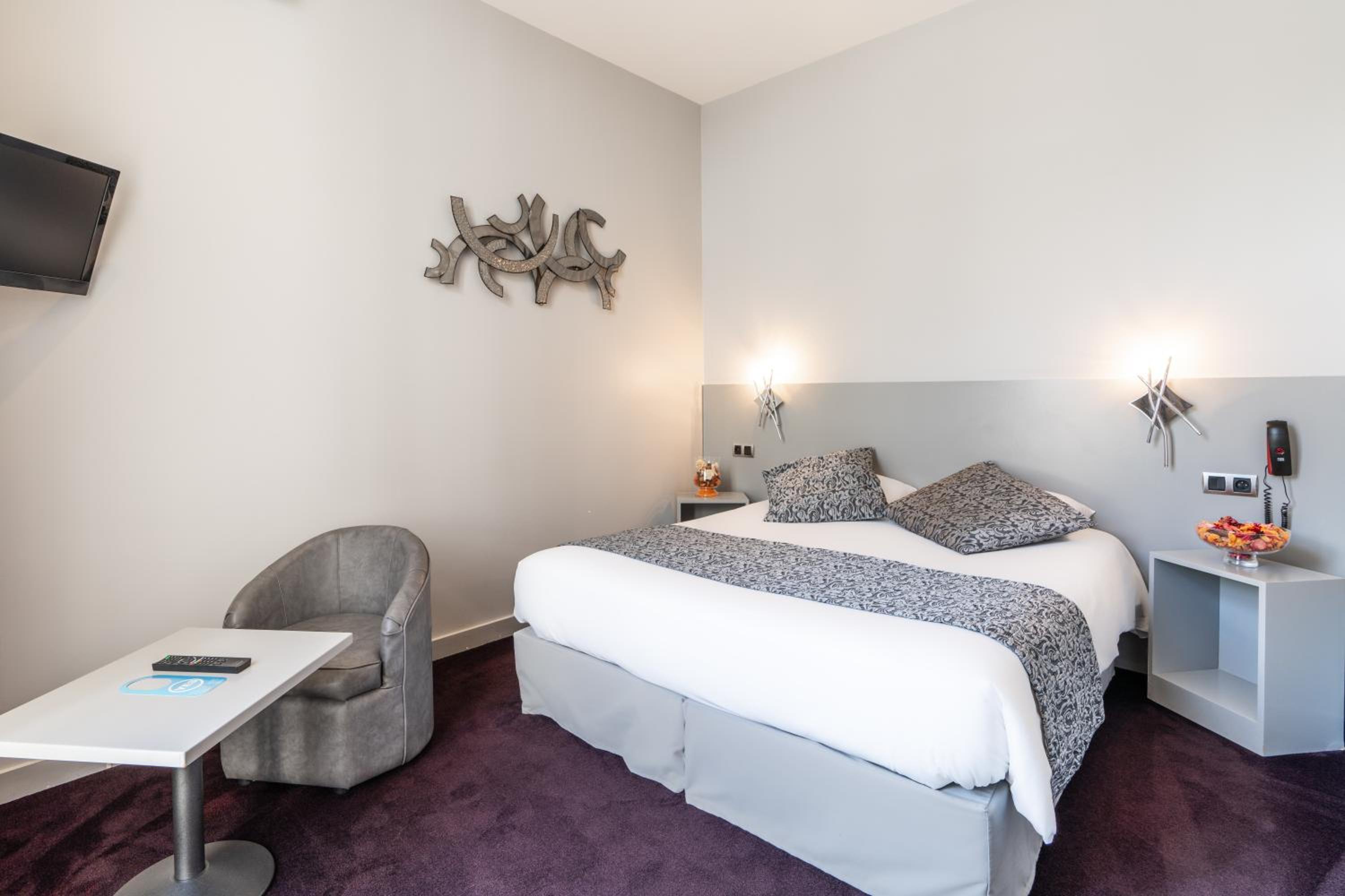 Superior Double Room - Photo 9
