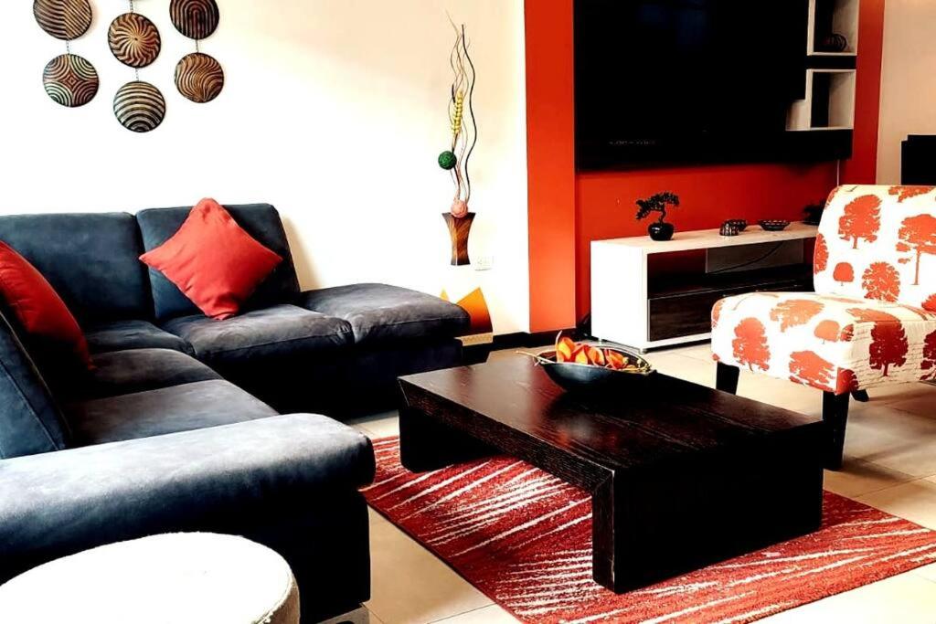 Four-Bedroom House photo 1