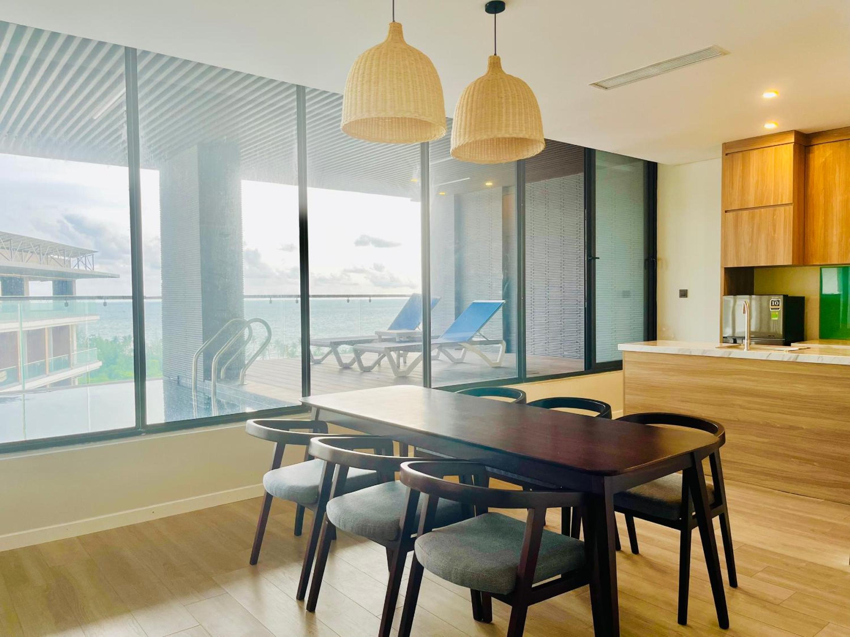 One-Bedroom Penthouse with Private Pool - Photo 8
