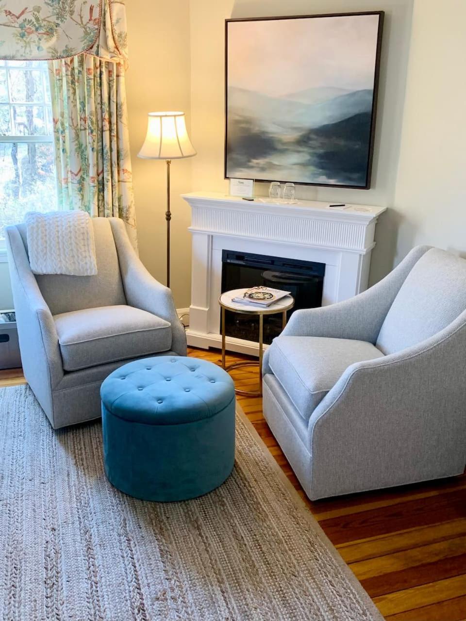 Standard King Room photo 3