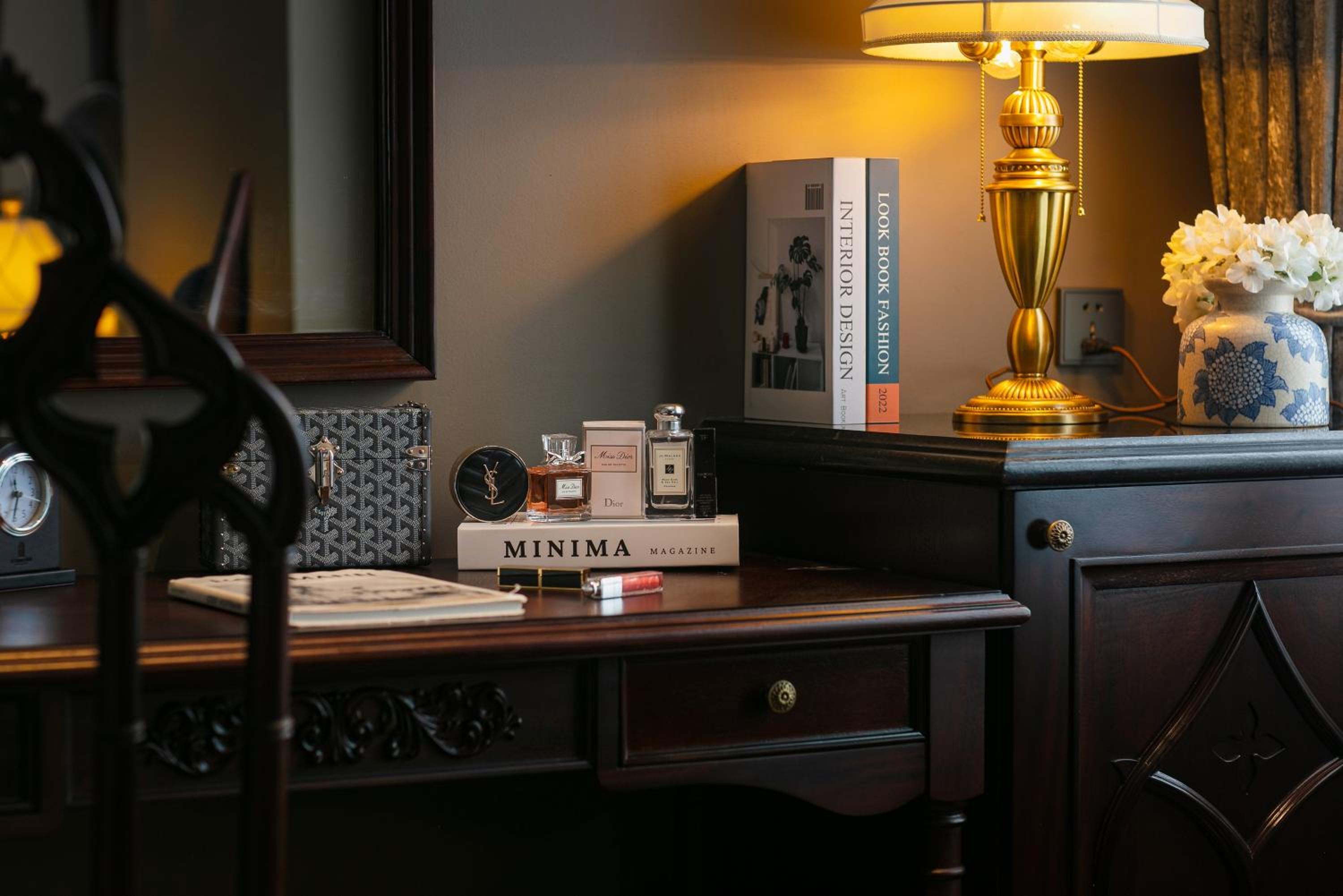 Deluxe King Room photo 2