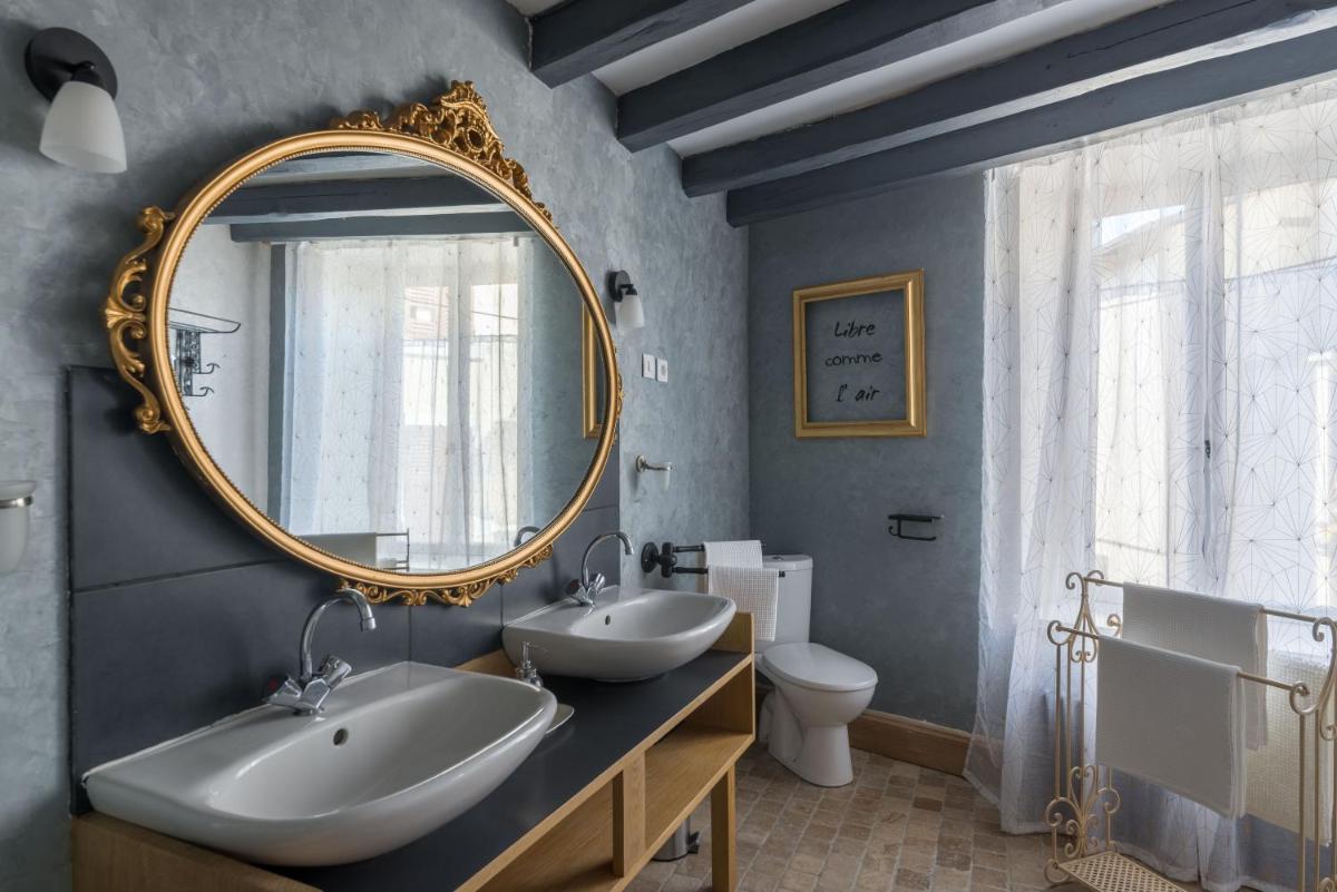 Double Room with Private Bathroom photo 3