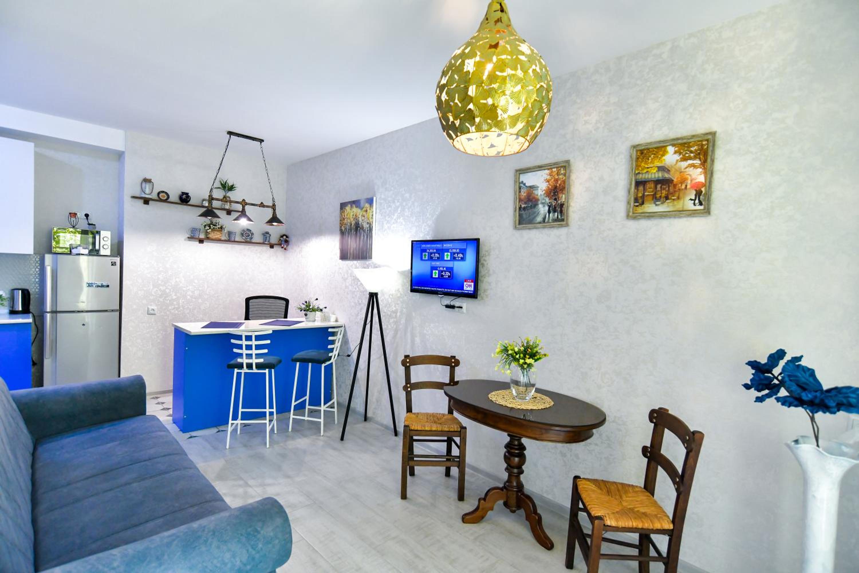 One-Bedroom Apartment