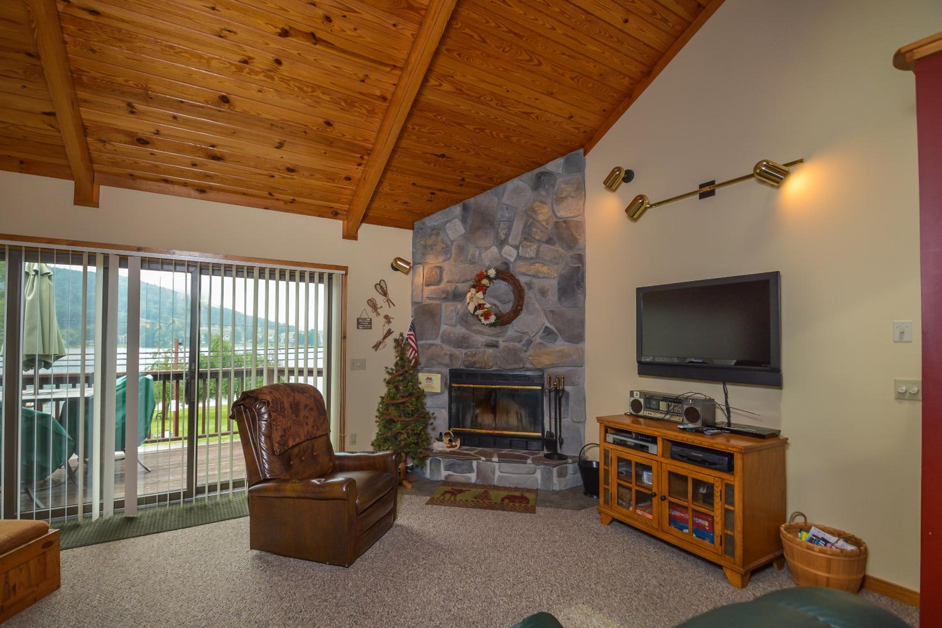 Three-Bedroom House photo 1
