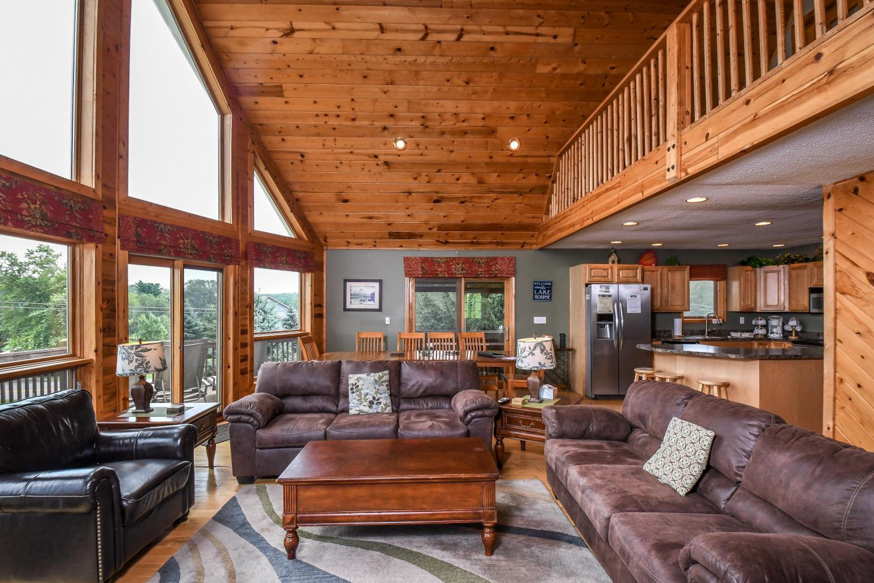 Four-Bedroom House photo 1