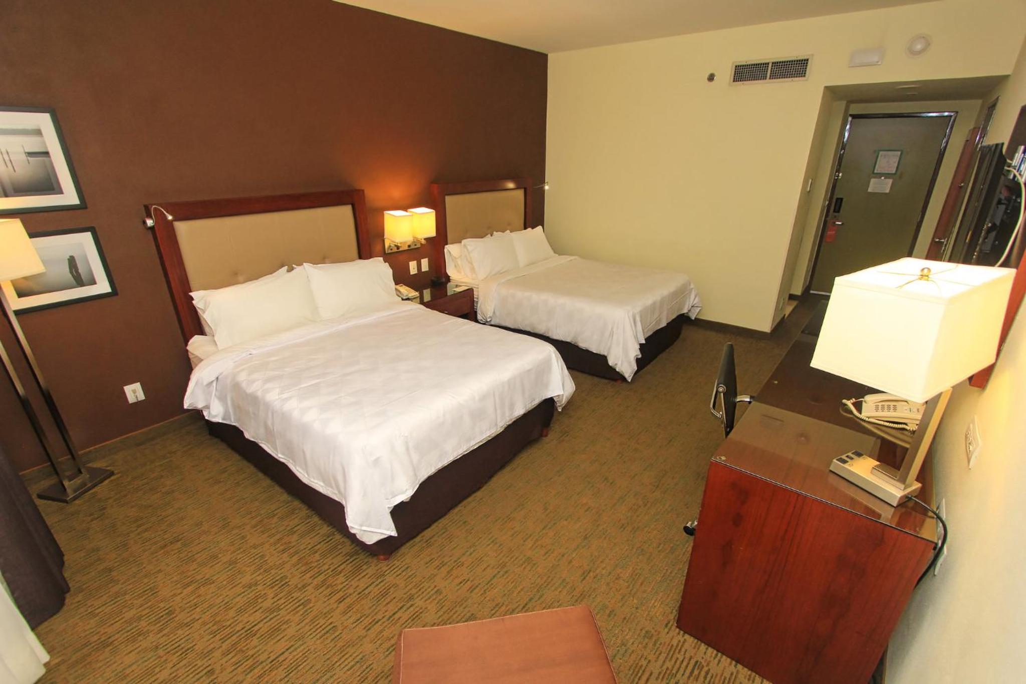 Standard Double Room with Two Double Beds - Photo 1