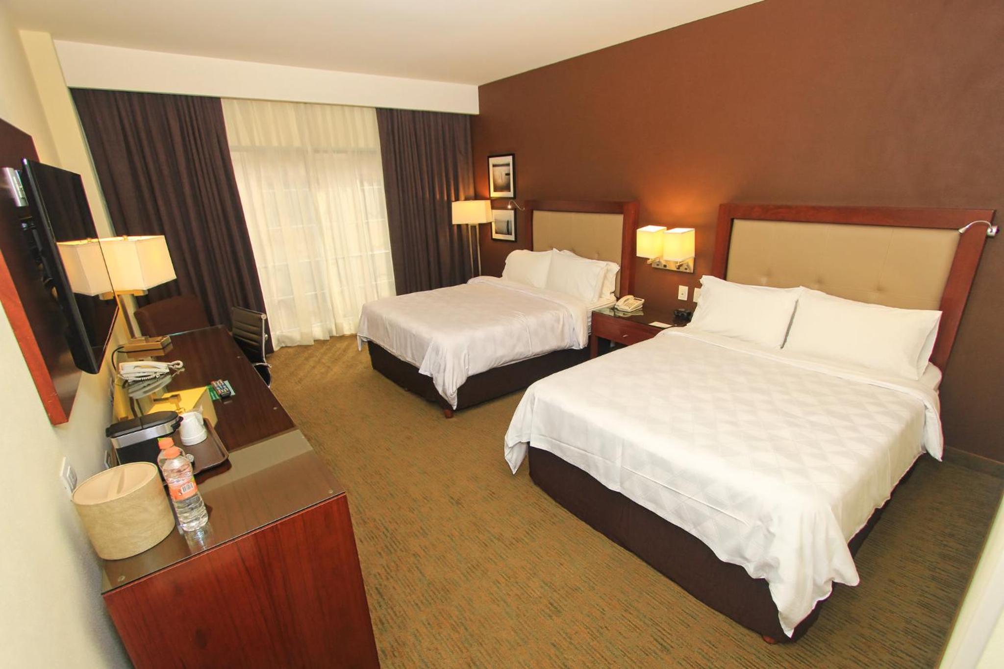 Standard Double Room with Two Double Beds - Photo 6