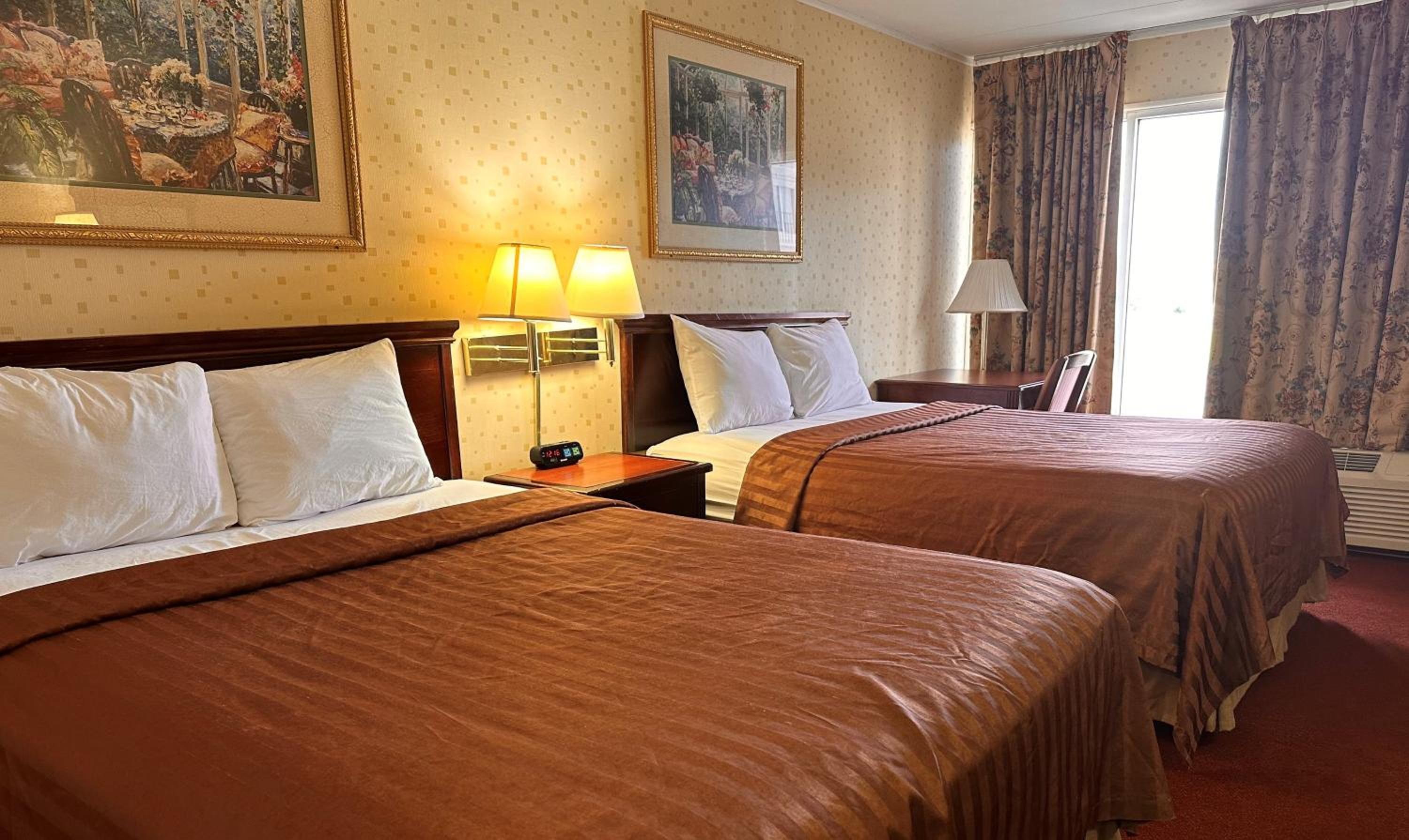 Double Room with Two Double Beds - Non-Smoking - Photo 7