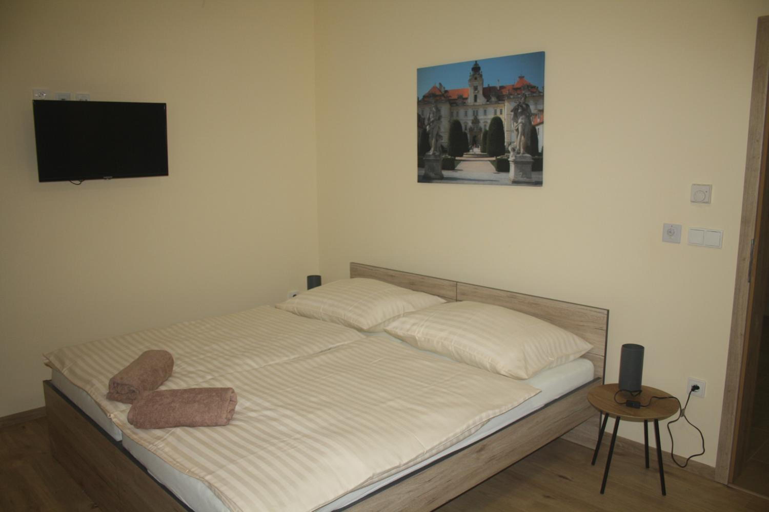 Quadruple Room with Private Bathroom