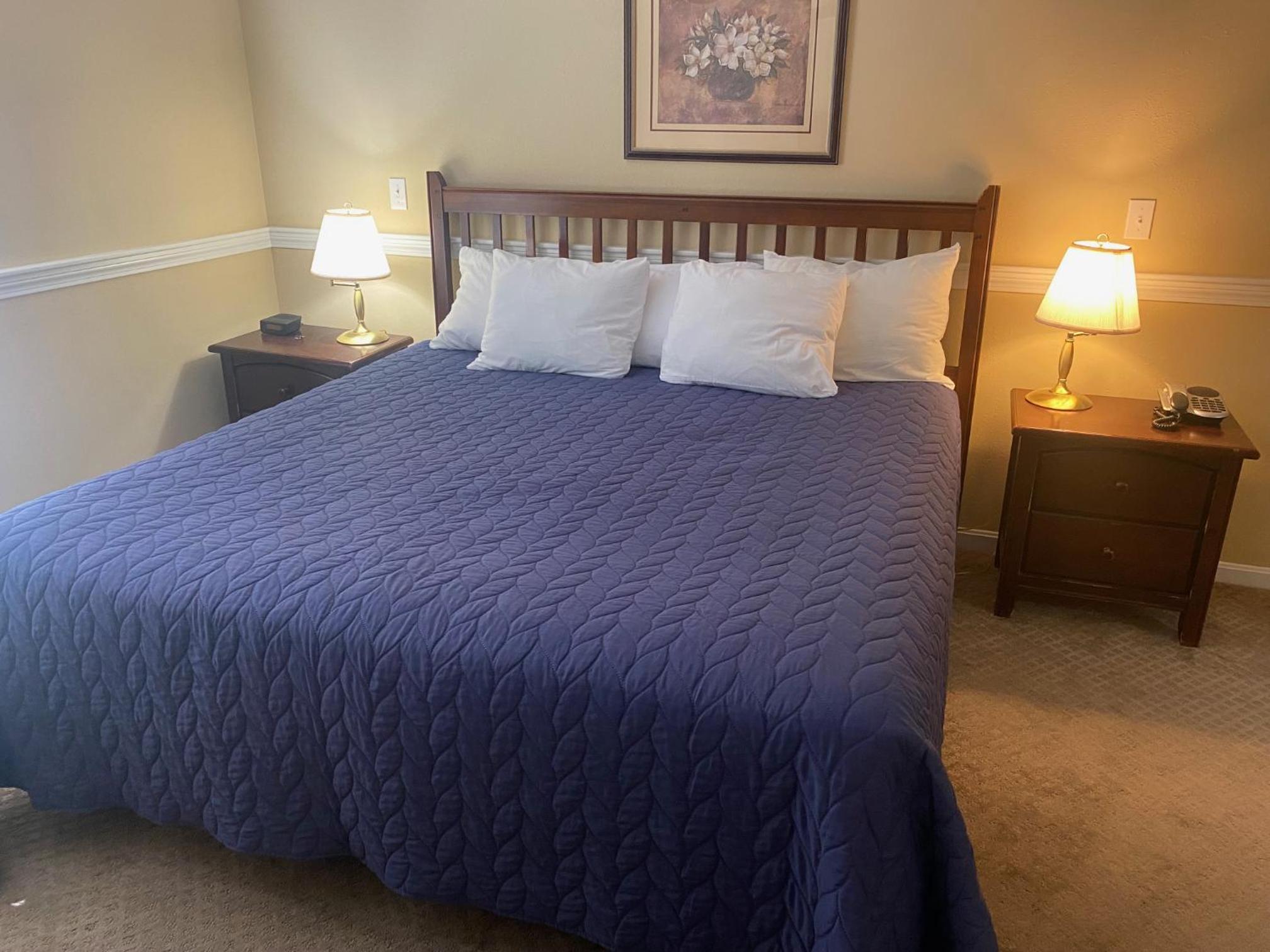 Two-Bedroom Manor photo 2