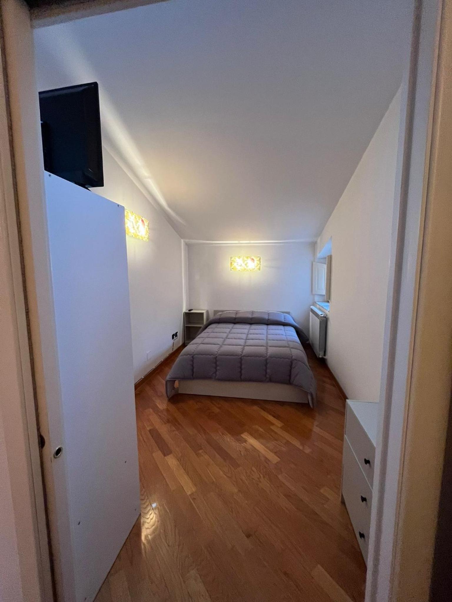 Two-Bedroom Apartment photo 2