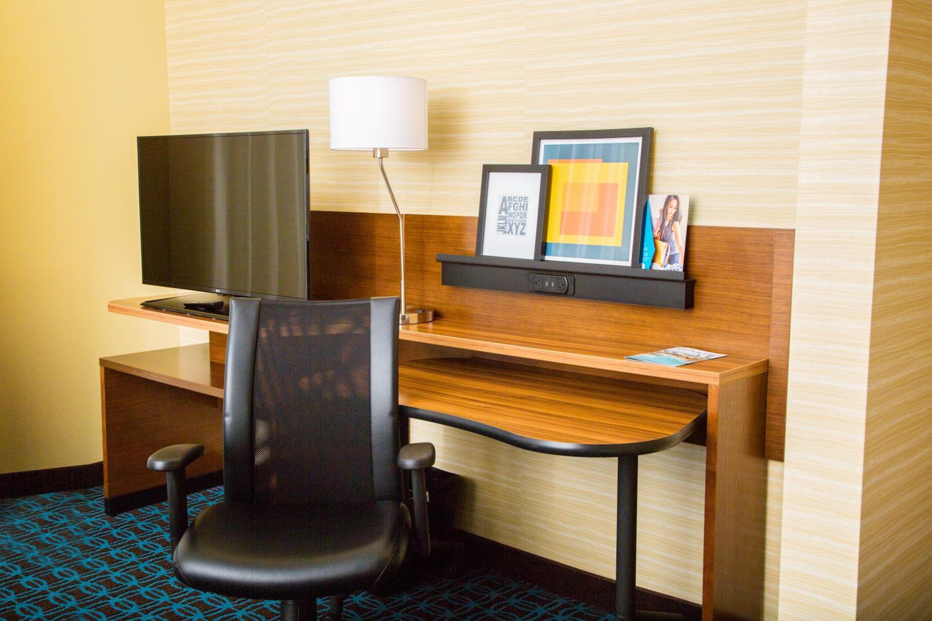 Standard King Room photo 1